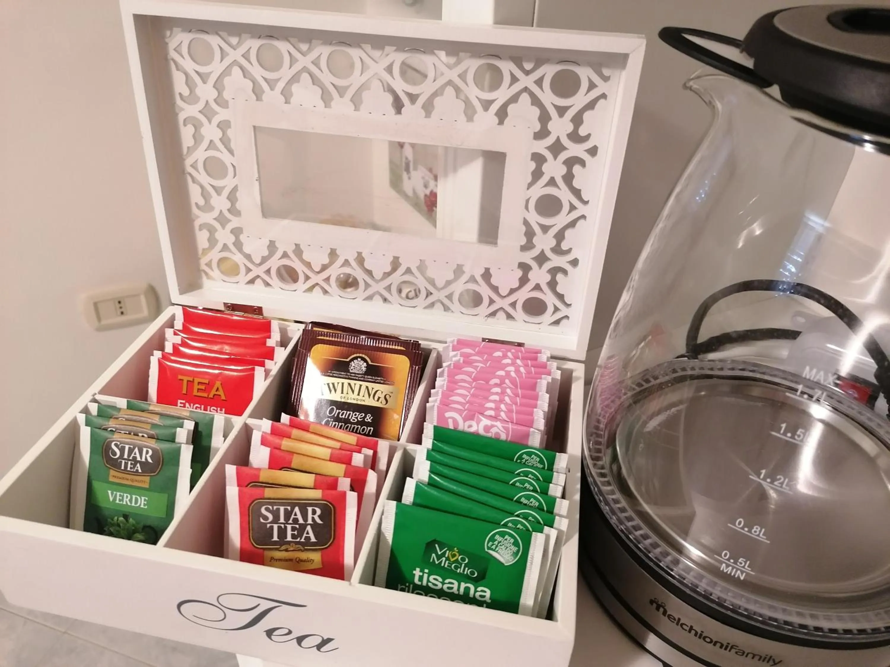 Coffee/tea facilities in Rara Domus B&B