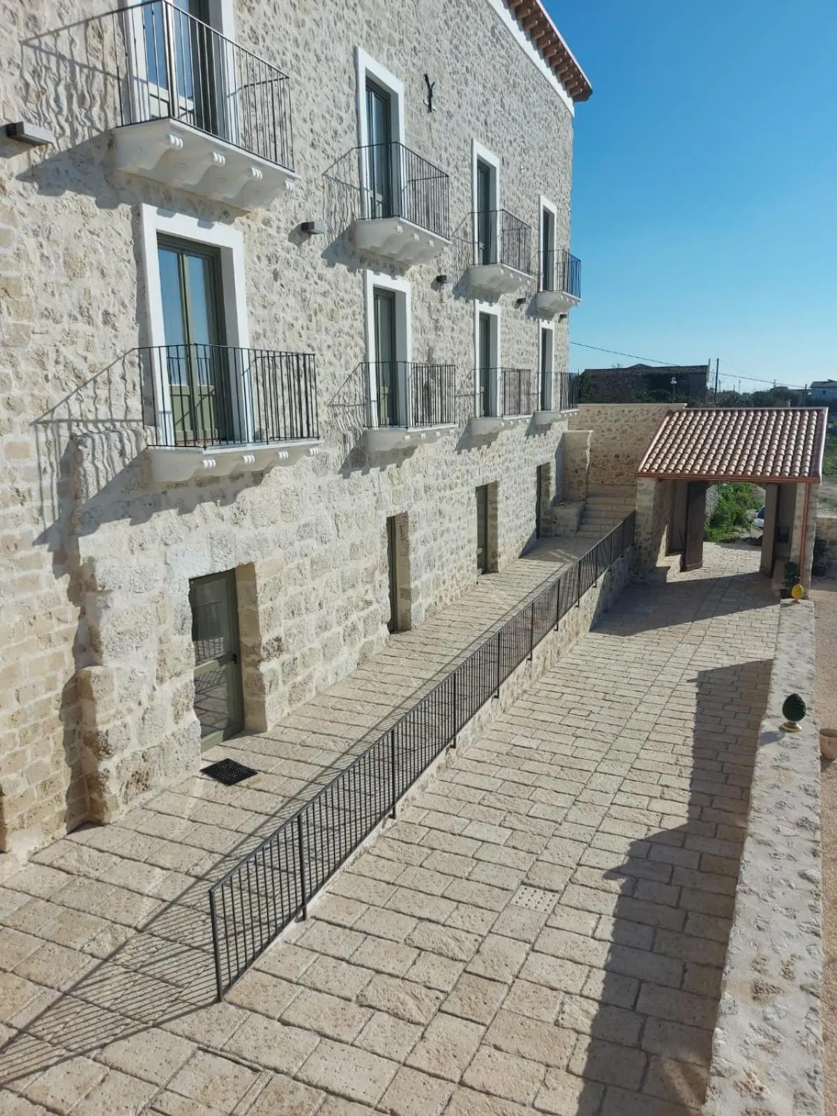 Inner courtyard view in Masseria Torre Saracena