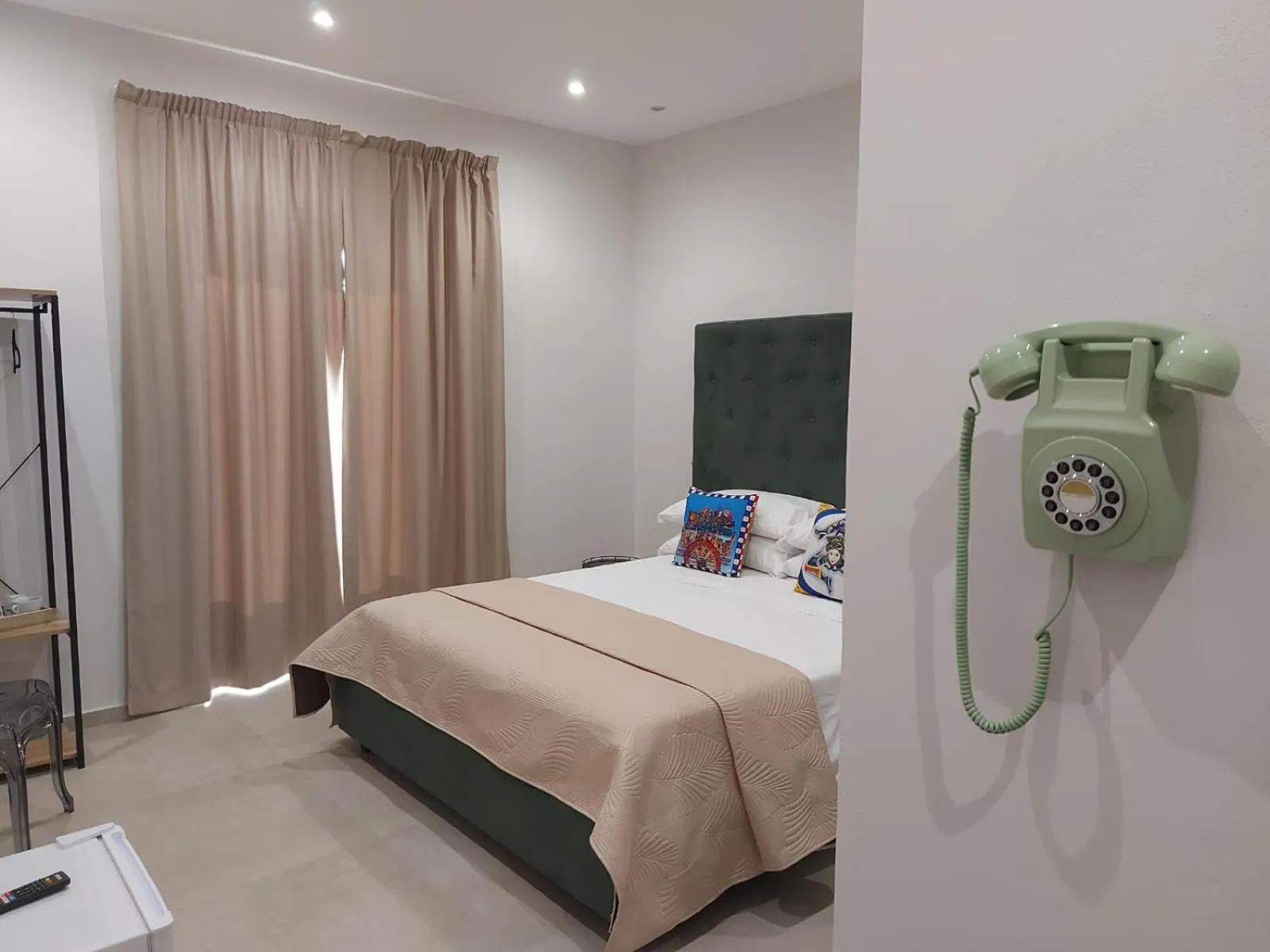 Photo of the whole room, Bed in Masseria Torre Saracena