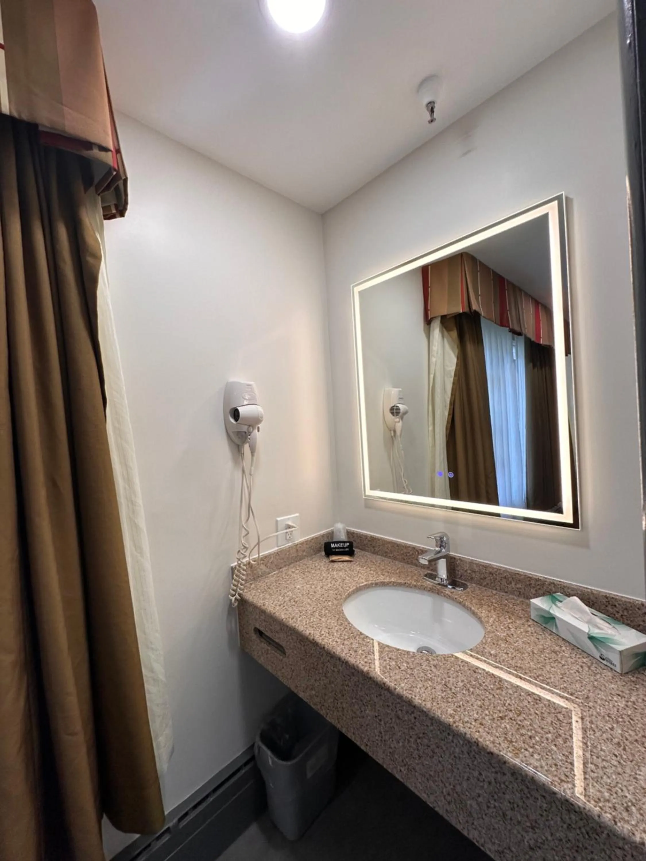 Charlottetown Inn & Conference Centre