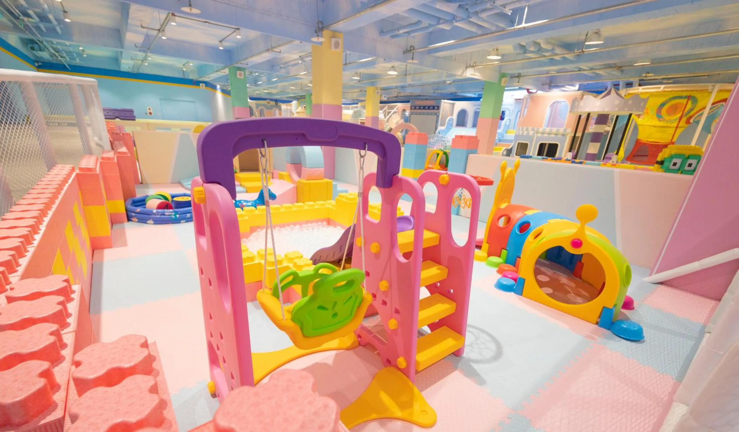 Children play ground in Kenting Long Beach Hotel