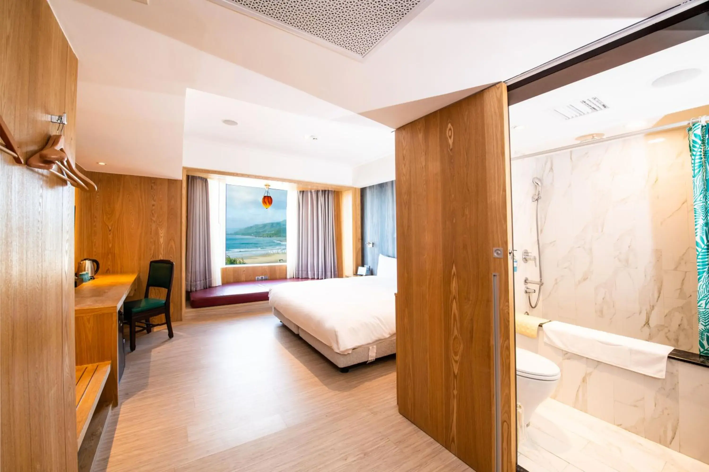 Deluxe Double Room with Sea View in Kenting Long Beach Hotel Deluxe Double Room with Sea View in Kenting Long Beach Hotel