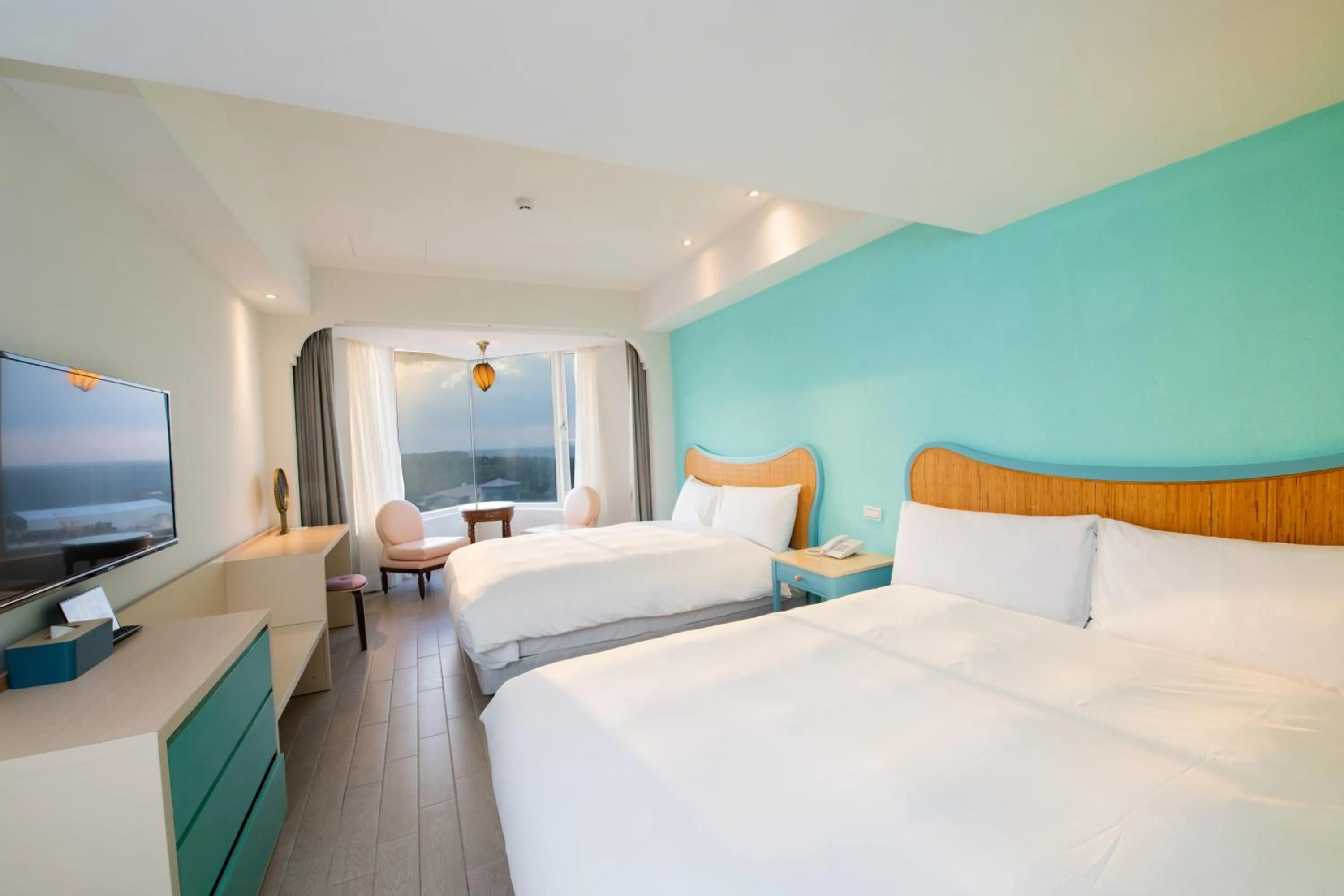 Photo of the whole room, Bed in Kenting Long Beach Hotel