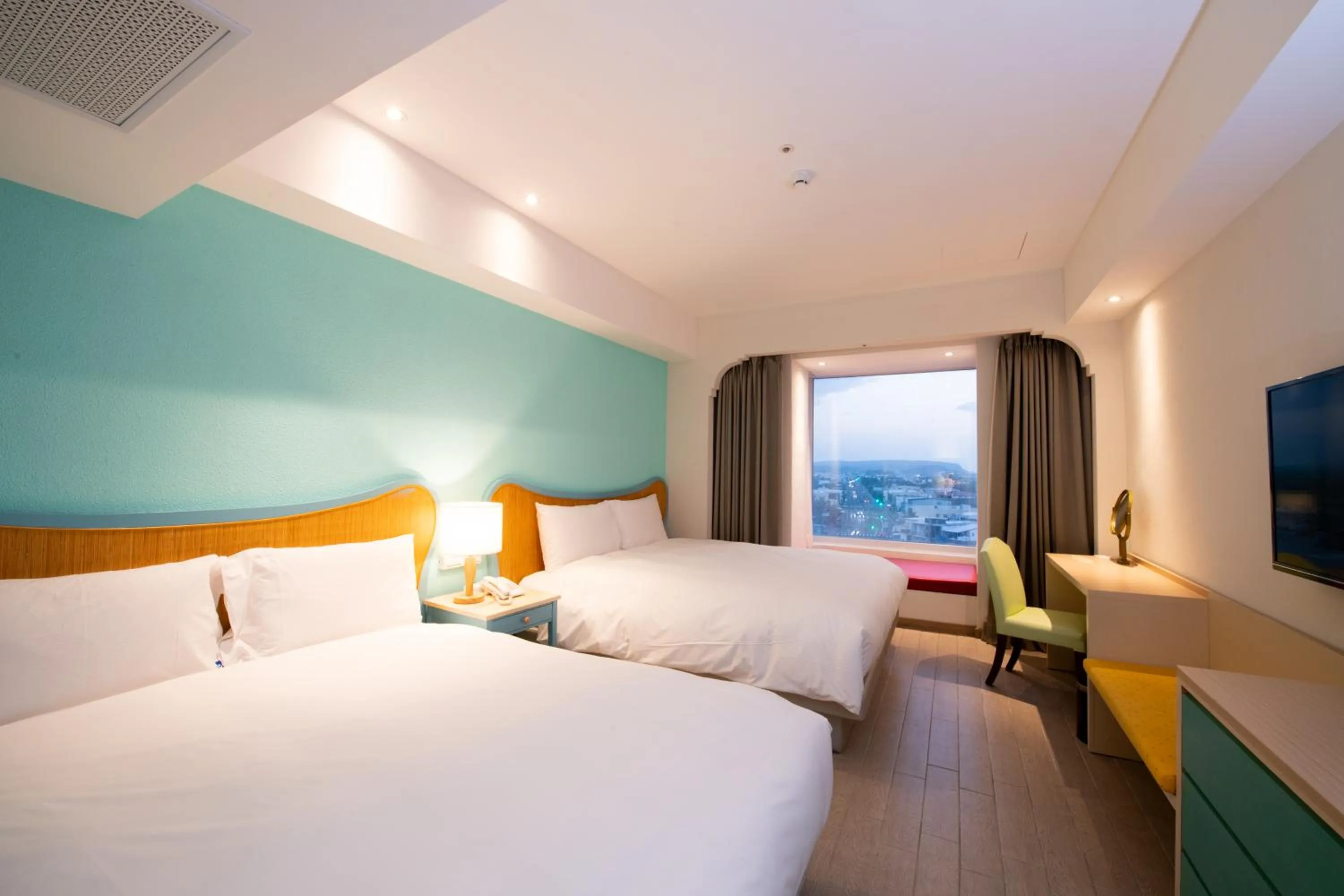 Photo of the whole room, Bed in Kenting Long Beach Hotel