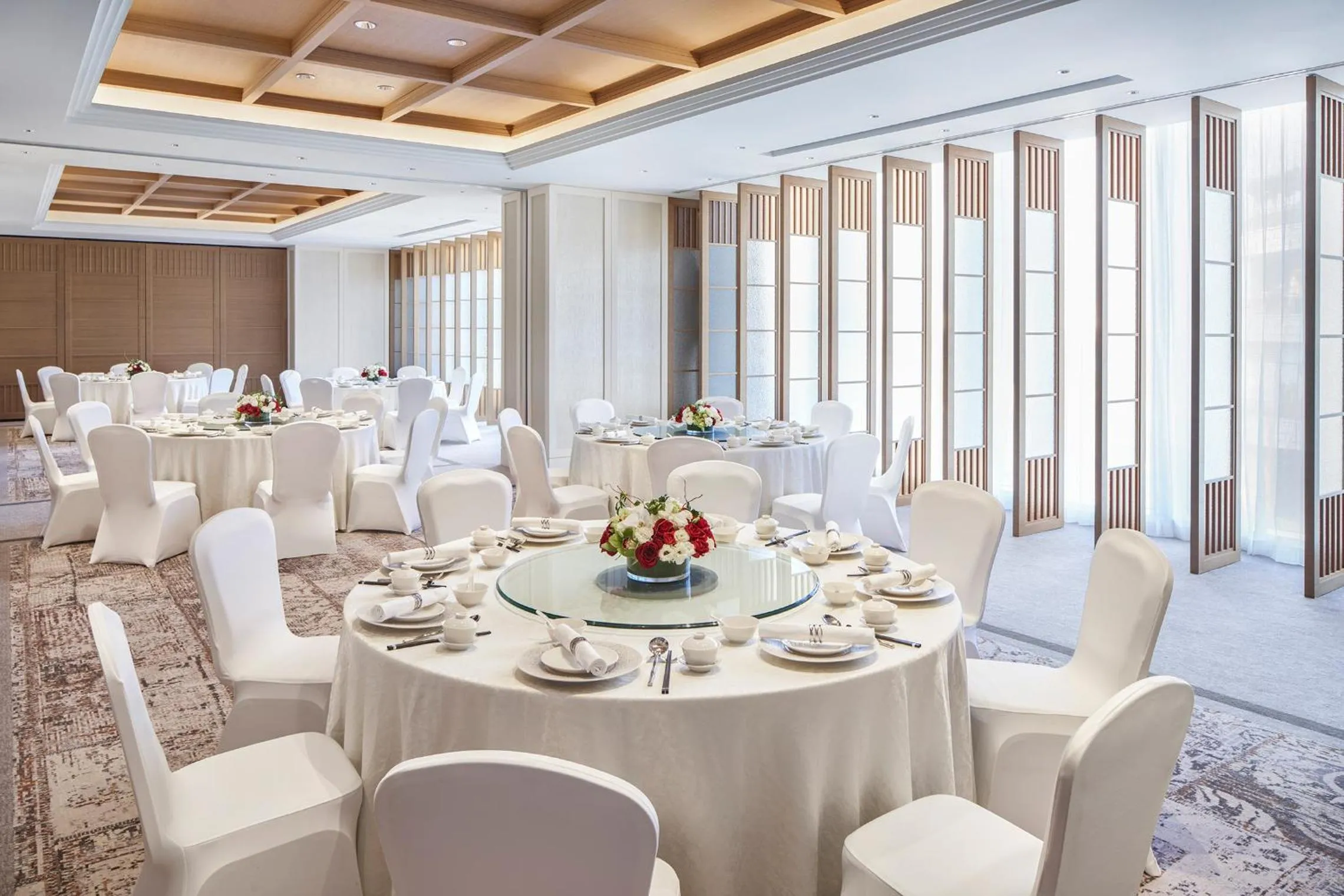 Banquet/Function facilities in Shangri-La Qiantan, Shanghai - Steps away from the Oriental Sports Center, and easy reach the vibrant art scene of West Bund