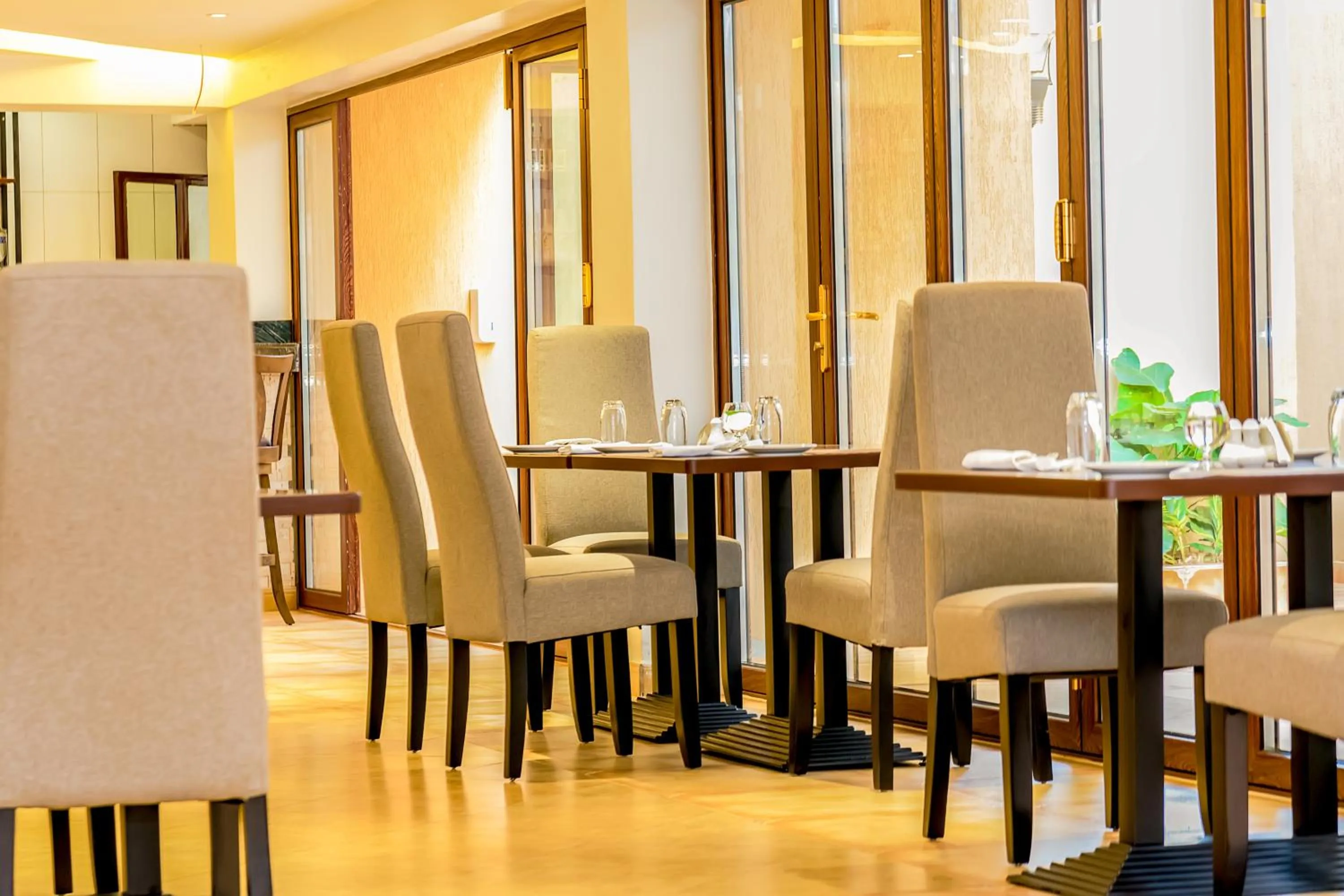 Restaurant/places to eat in Canary Hotel Kampala