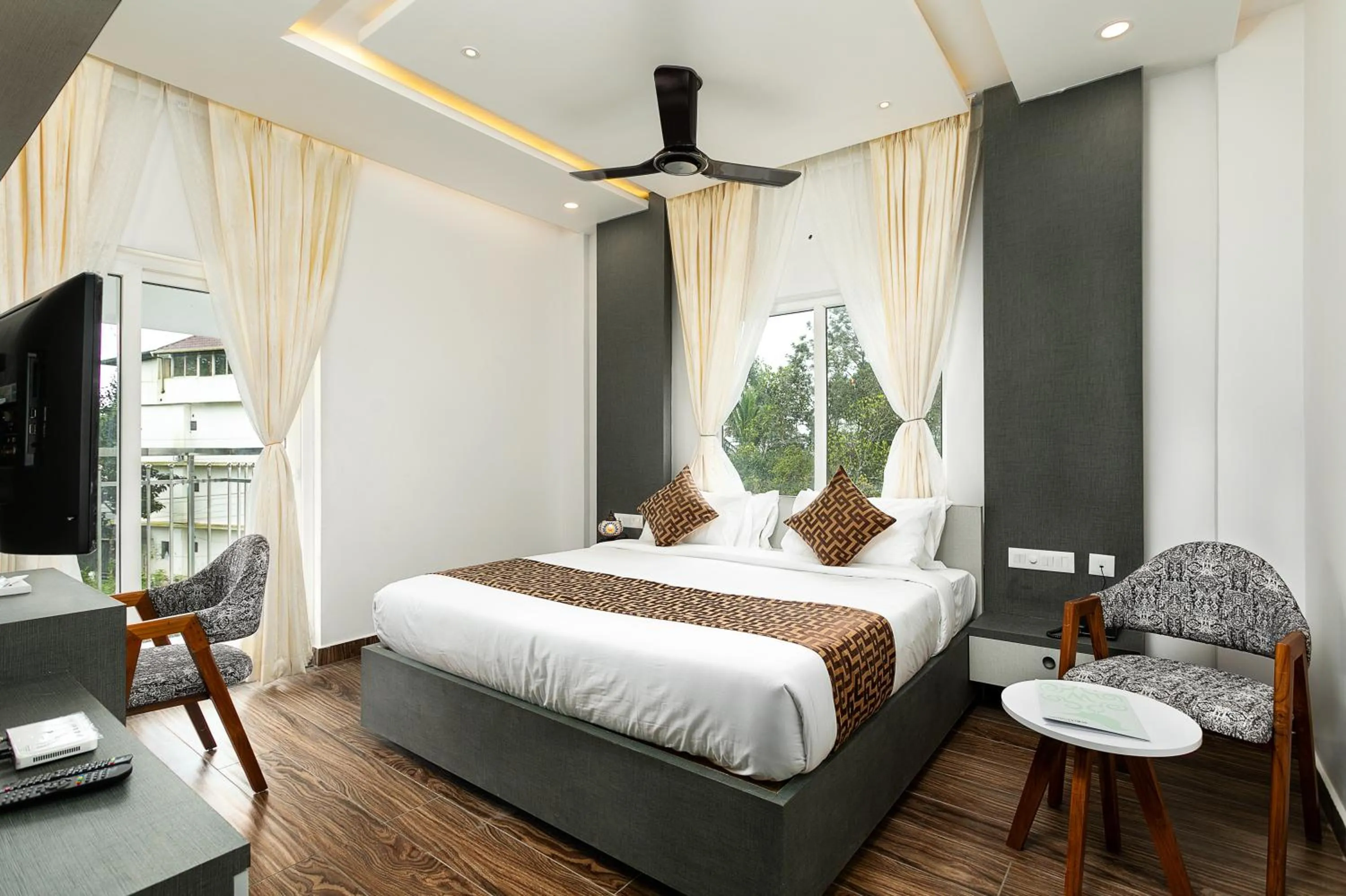 Bed in Ramee Wolkenburg Resort & Spa, Munnar