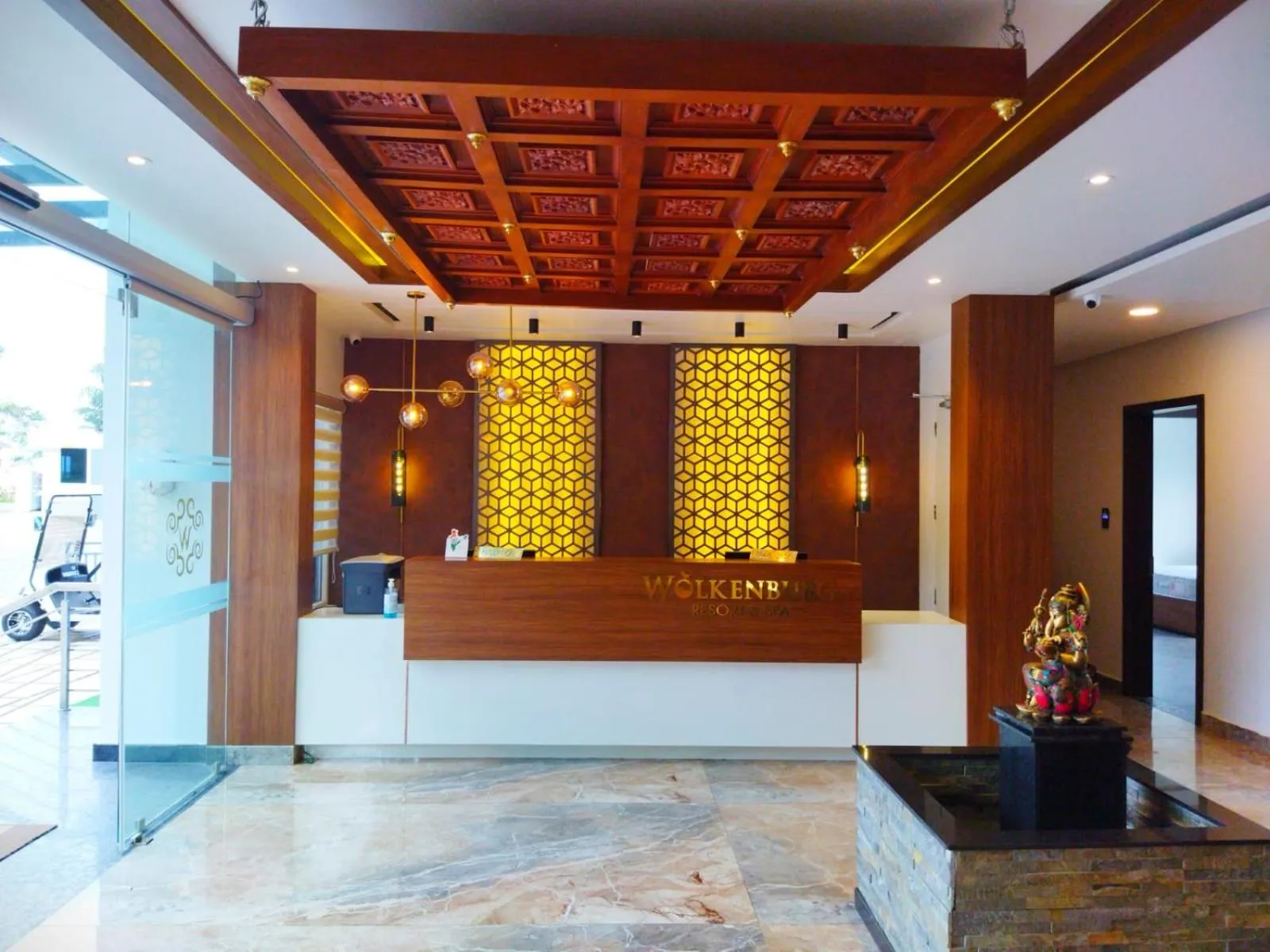 Lobby or reception in Ramee Wolkenburg Resort & Spa, Munnar