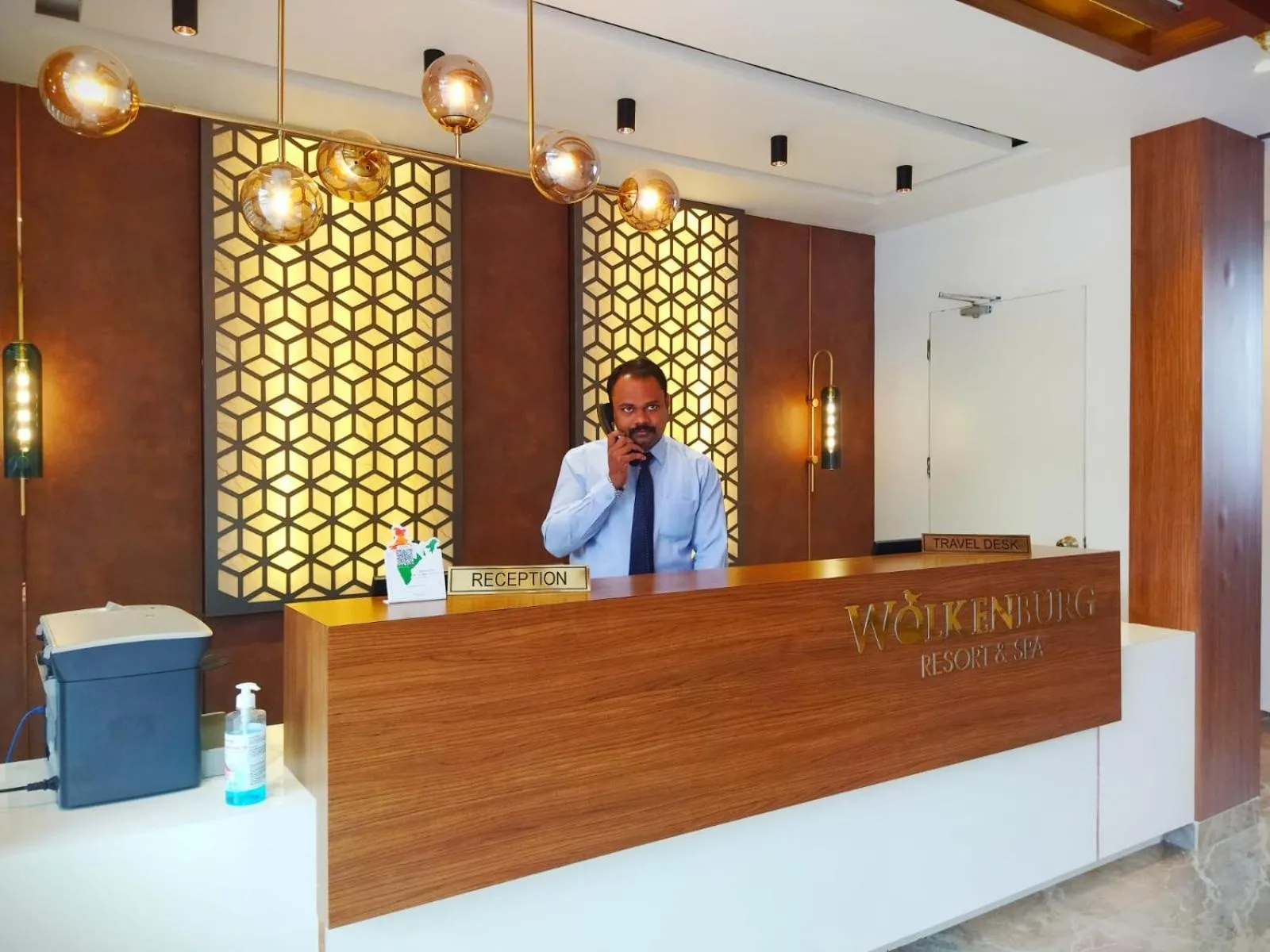 Lobby or reception in Ramee Wolkenburg Resort & Spa, Munnar