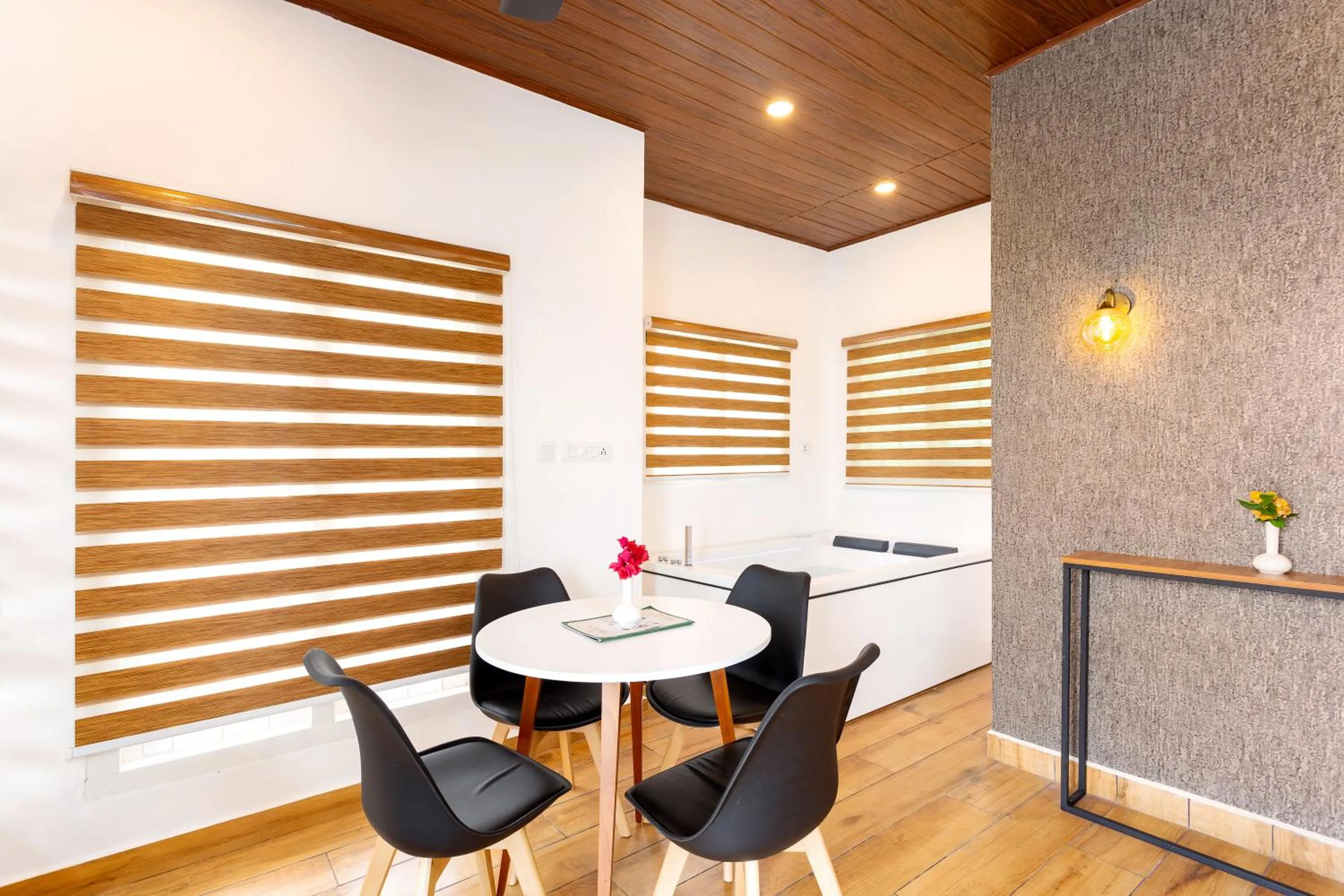 Living room in Ramee Wolkenburg Resort & Spa, Munnar