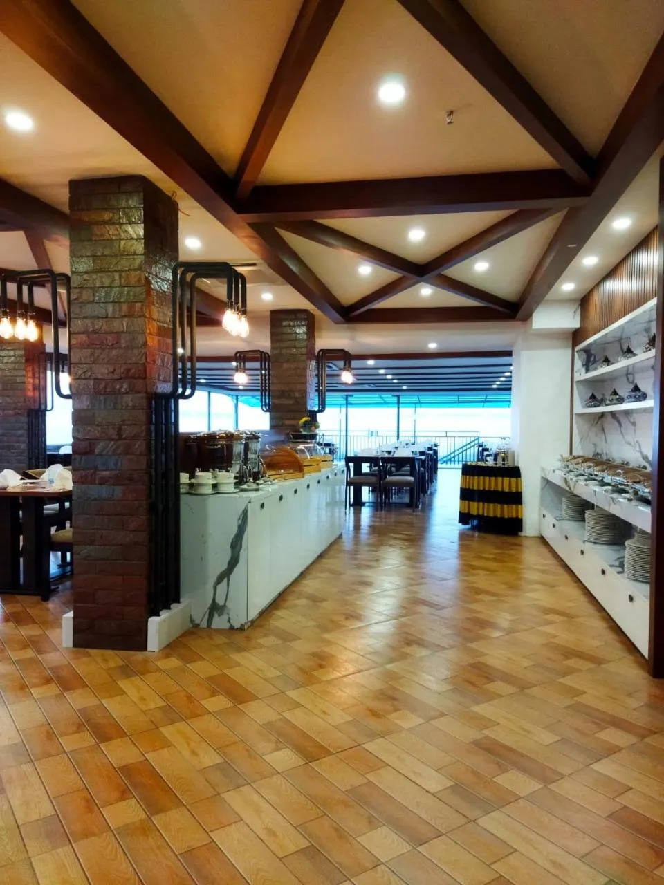 Restaurant/places to eat in Ramee Wolkenburg Resort & Spa, Munnar