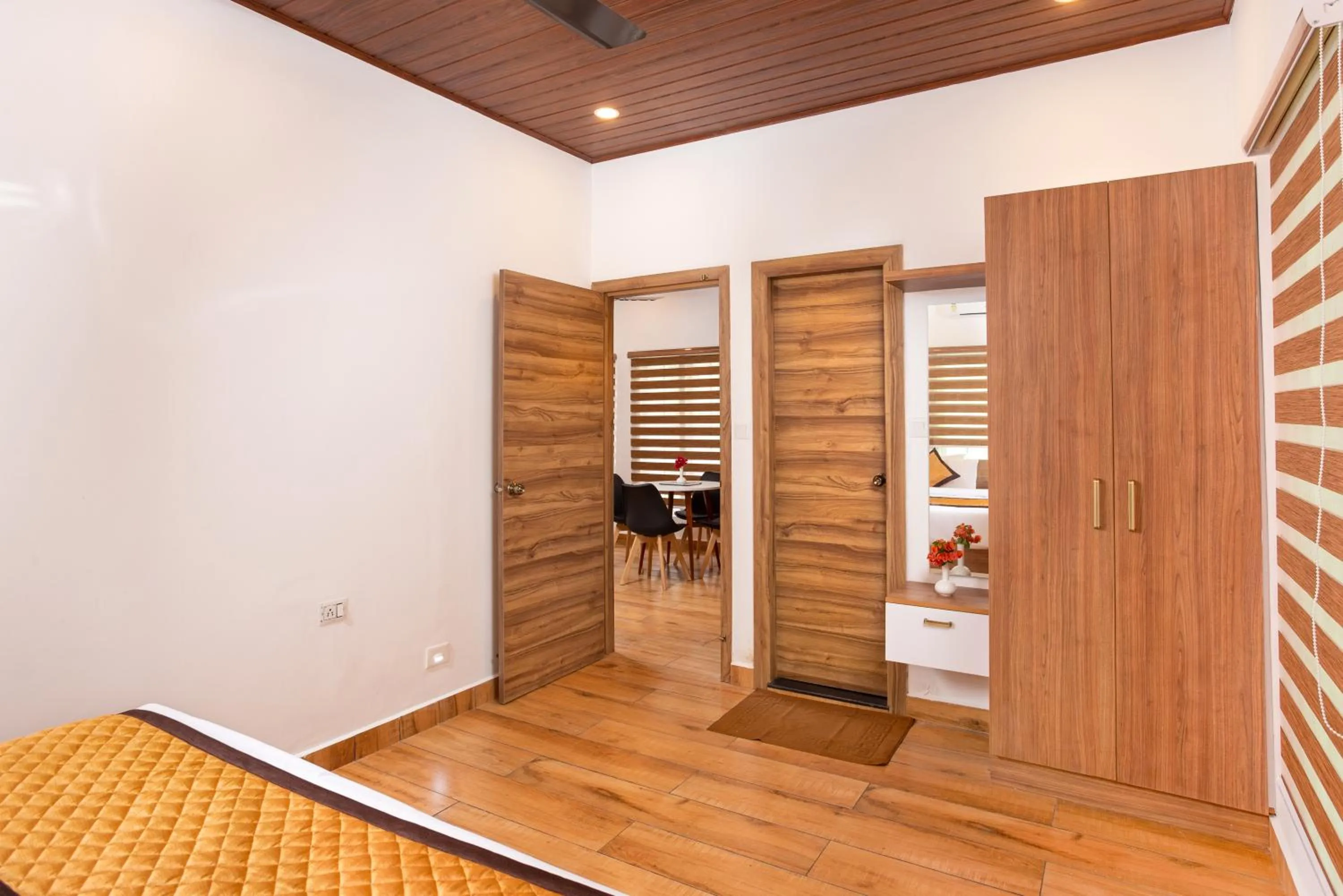 wardrobe in Ramee Wolkenburg Resort & Spa, Munnar