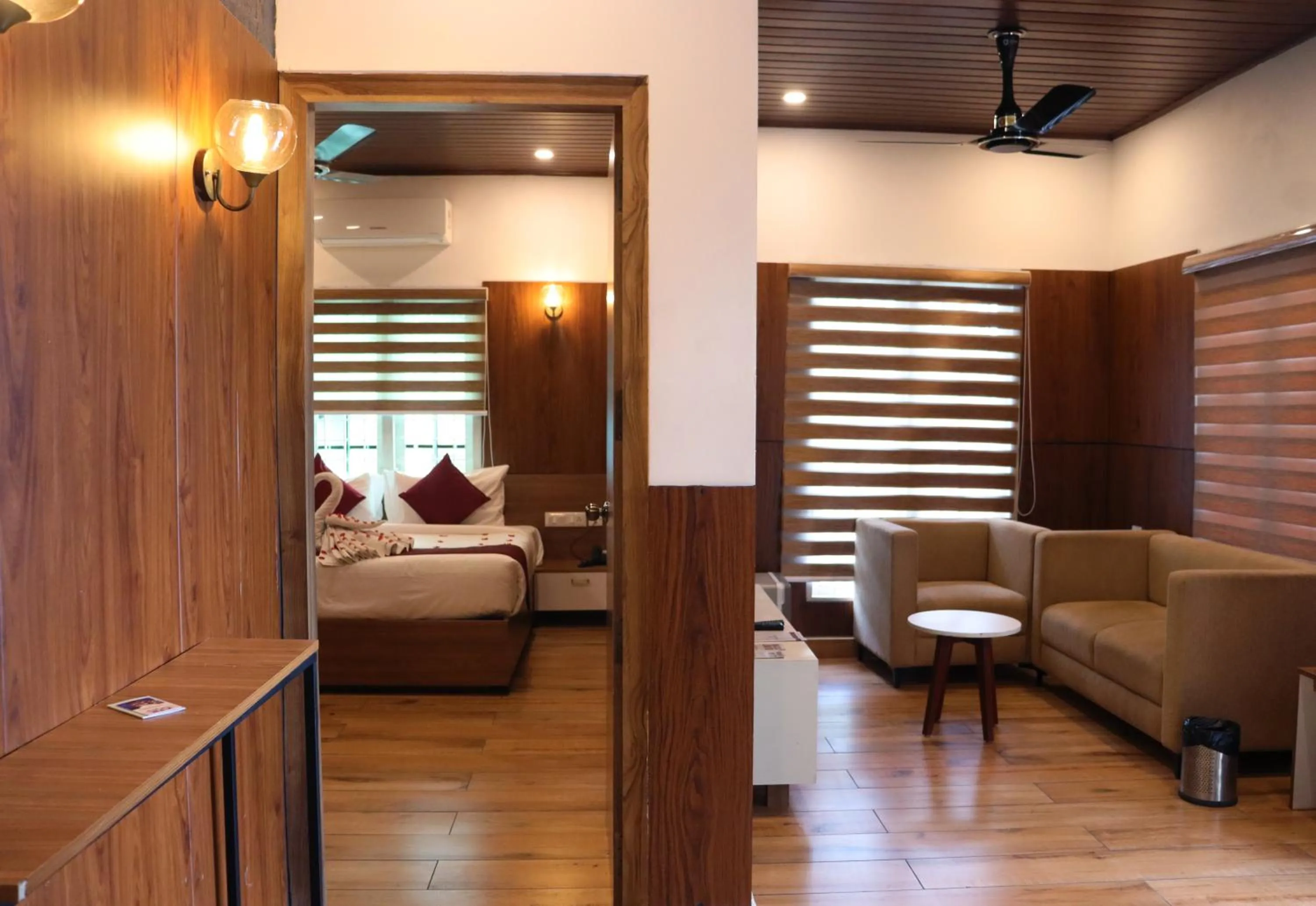 Bed in Ramee Wolkenburg Resort & Spa, Munnar