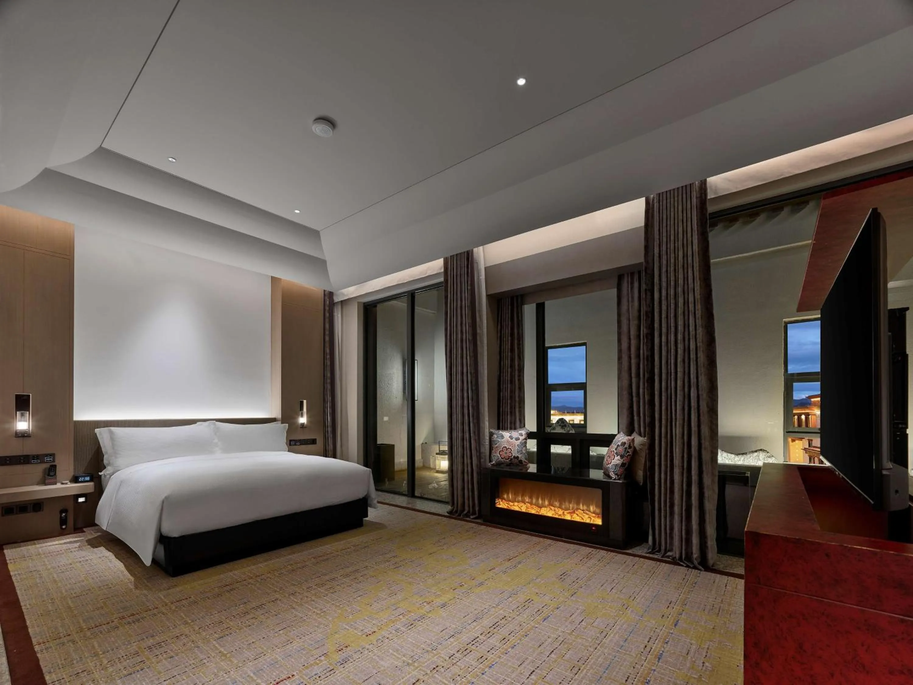 Bed in Hilton Shigatse