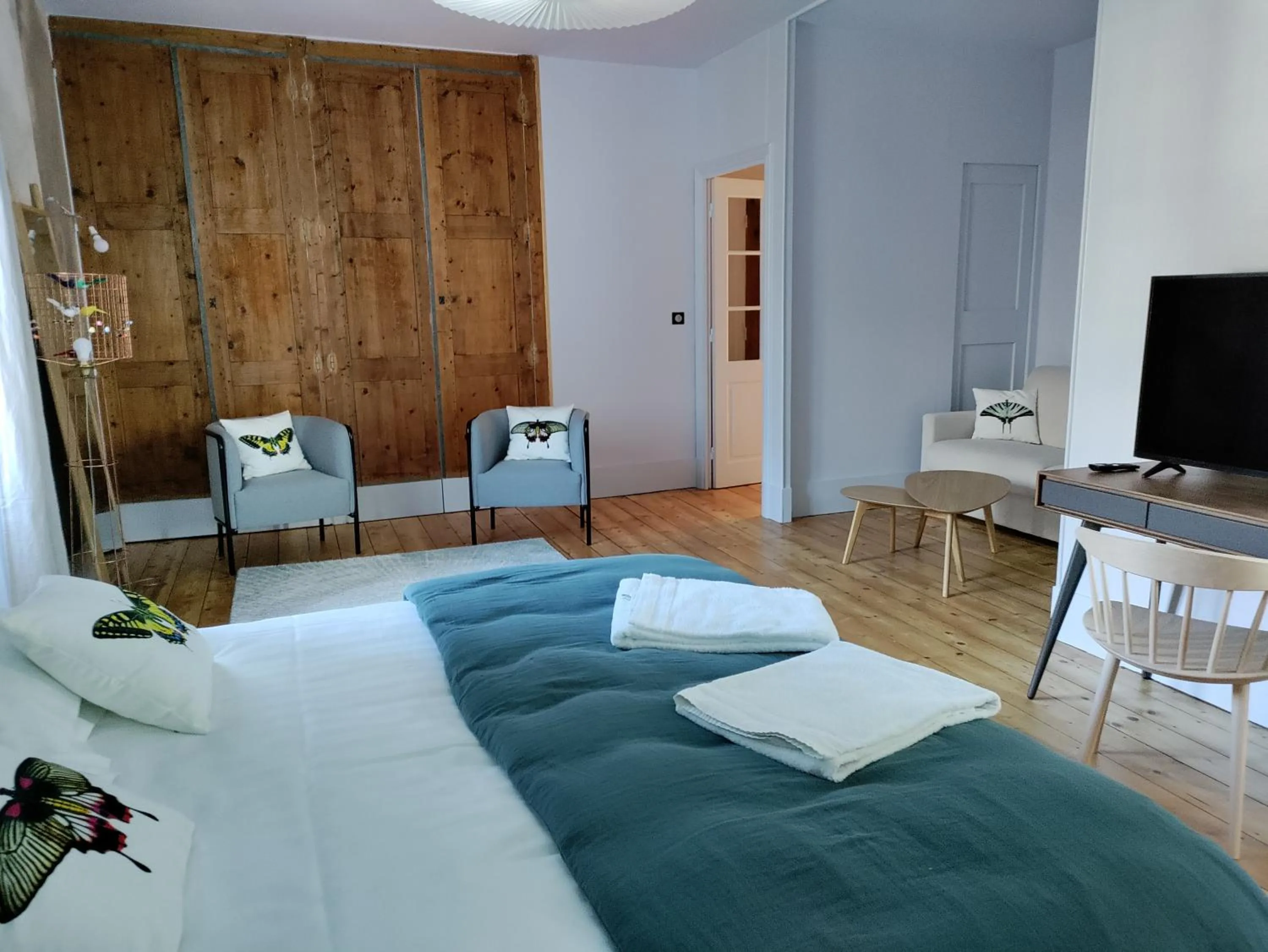 Bed in Domaine Clairfontaine Noyarey - Suites Junior