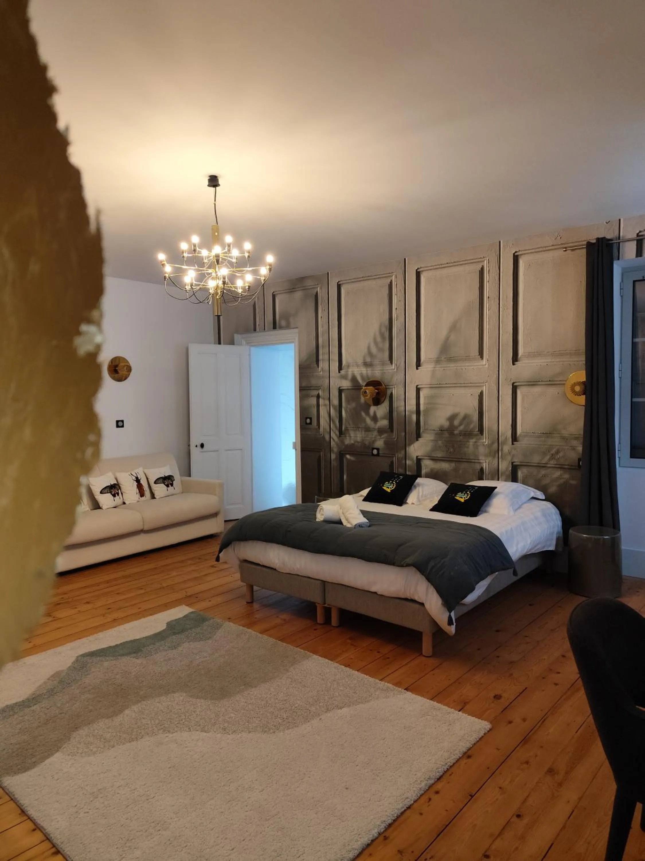 Bed in Domaine Clairfontaine Noyarey - Suites Junior