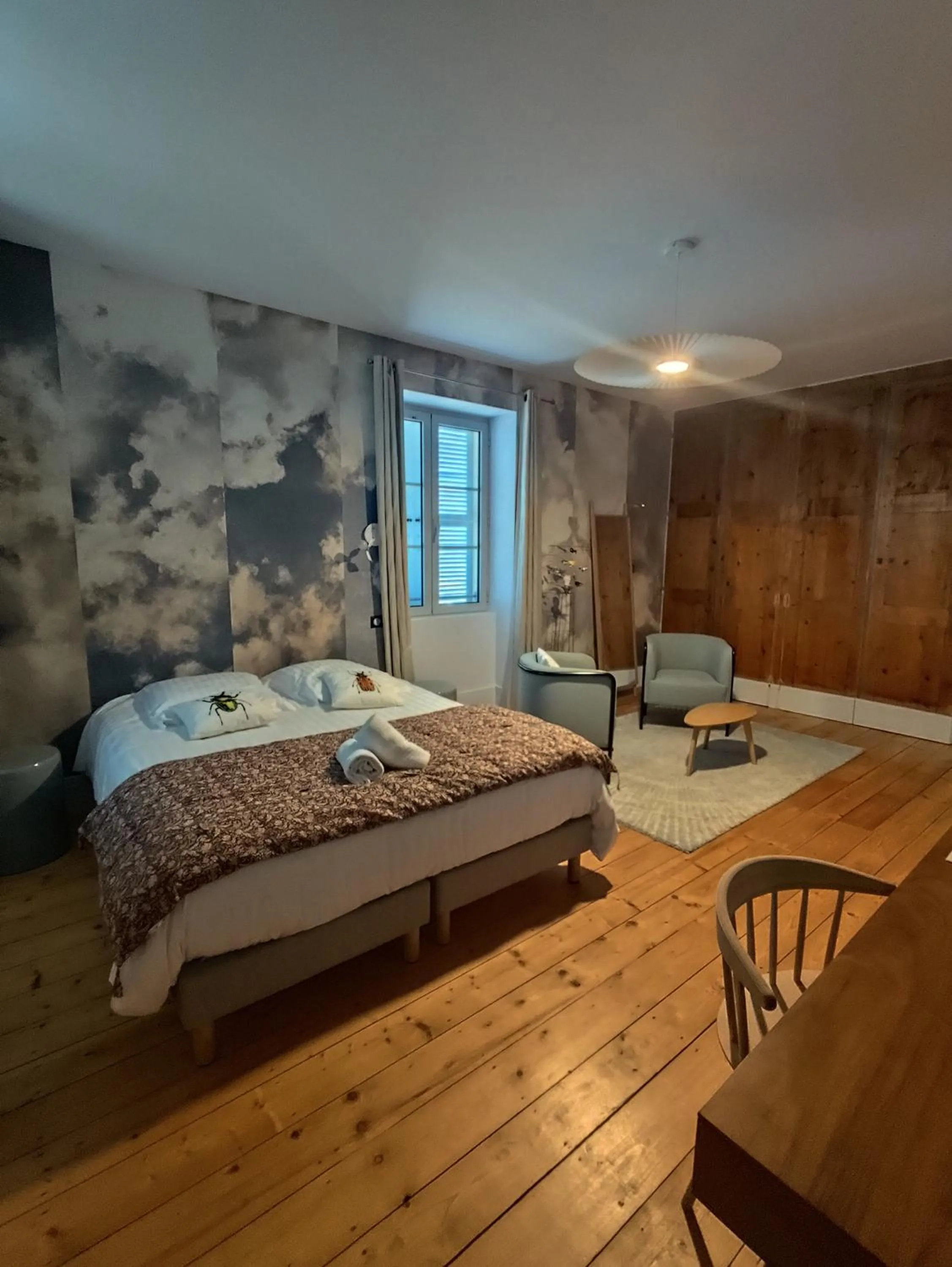 Bed in Domaine Clairfontaine Noyarey - Suites Junior