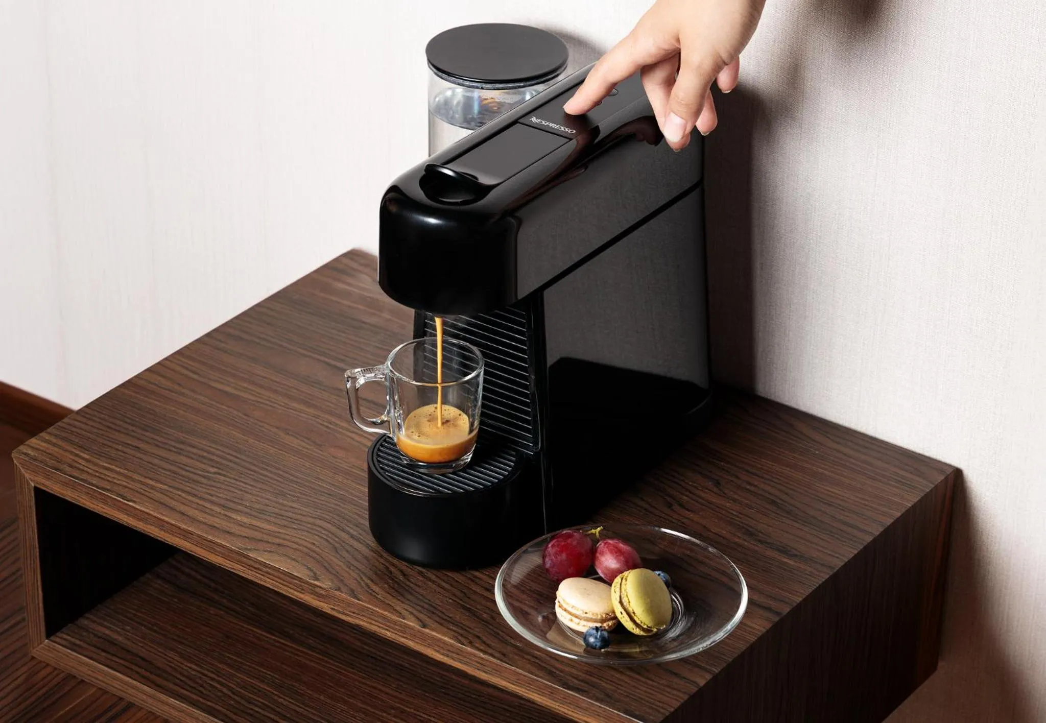 Coffee/tea facilities in Emerald Downtown Luxury Suites by Continental Group