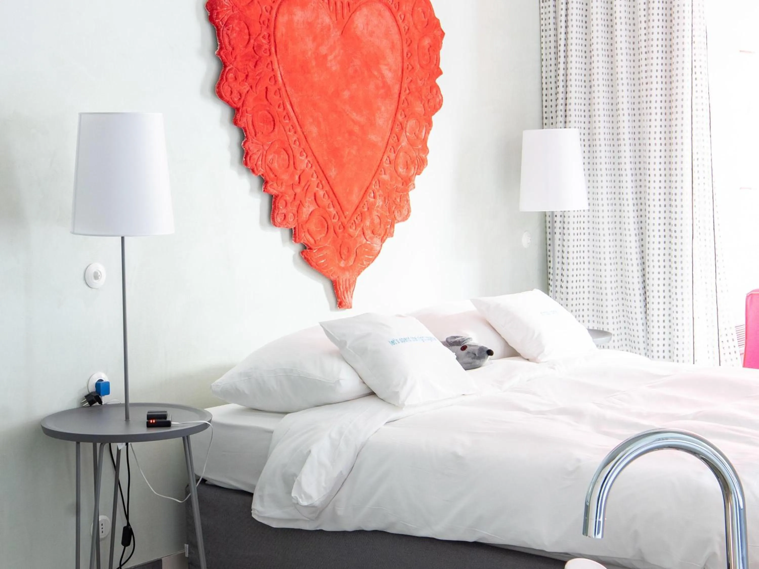 Bedroom, Bed in 25hours Hotel Florence Piazza San Paolino