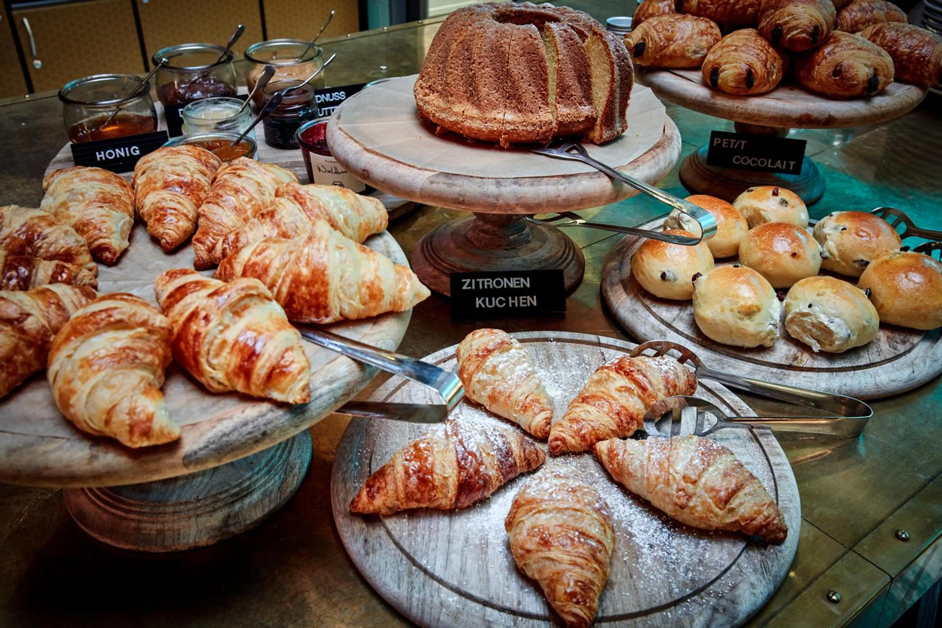 Breakfast in 25hours Hotel Florence Piazza San Paolino