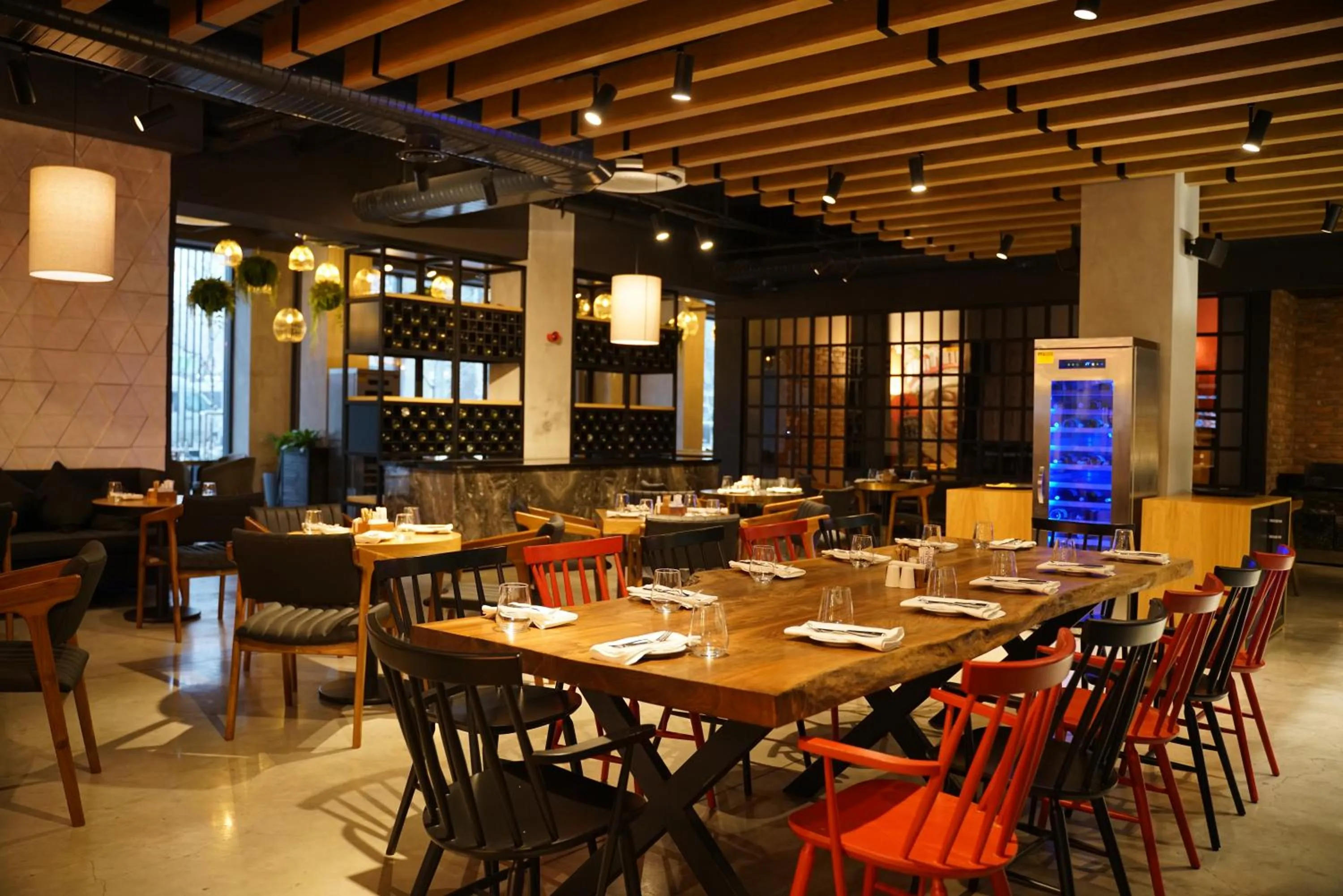 Restaurant/places to eat in Novotel Bishkek City Center