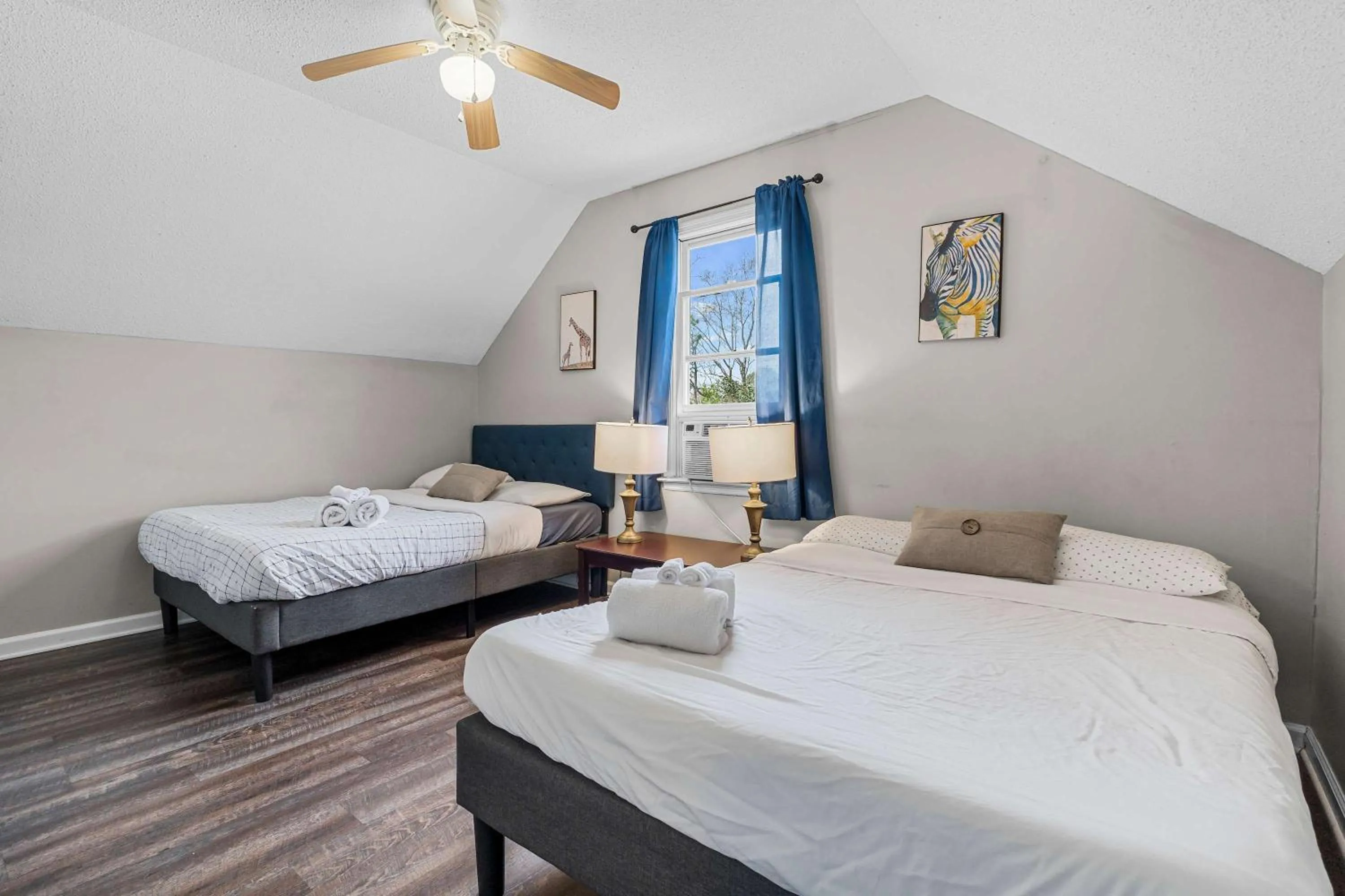 Bed in The Garnet Goliath Columbias Biggest BnB Yard