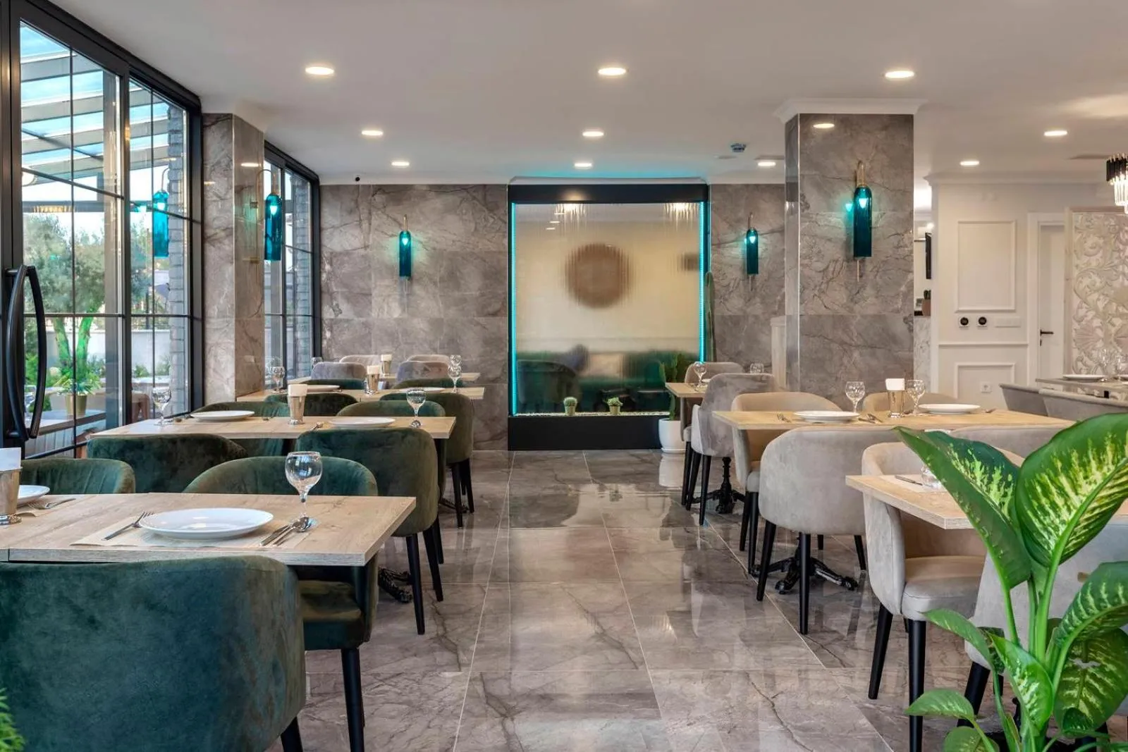 Restaurant/places to eat in LAGUN CASTLE HOTEL&SPA