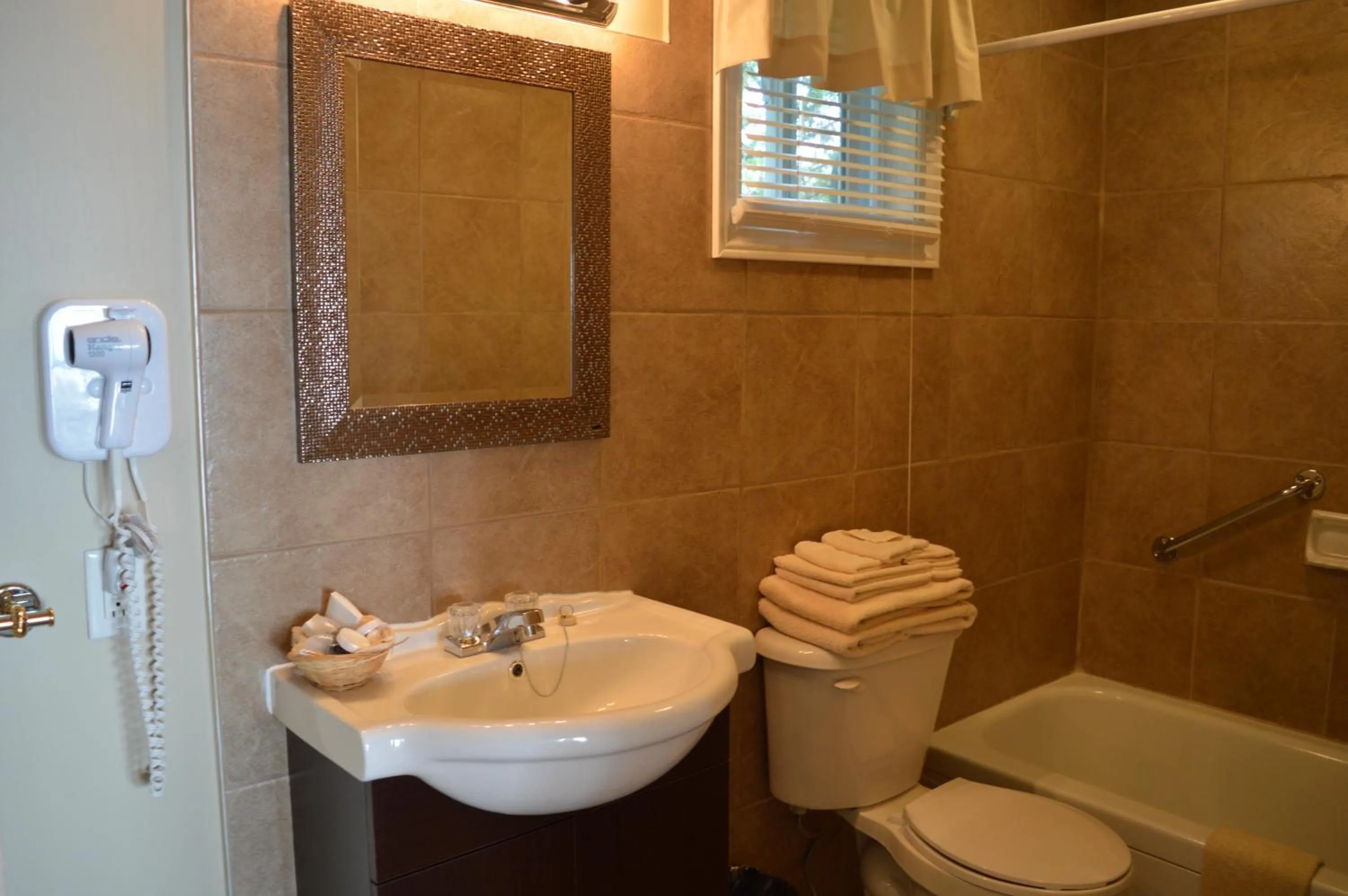 Bathroom in Hotel Cap-aux-Pierres