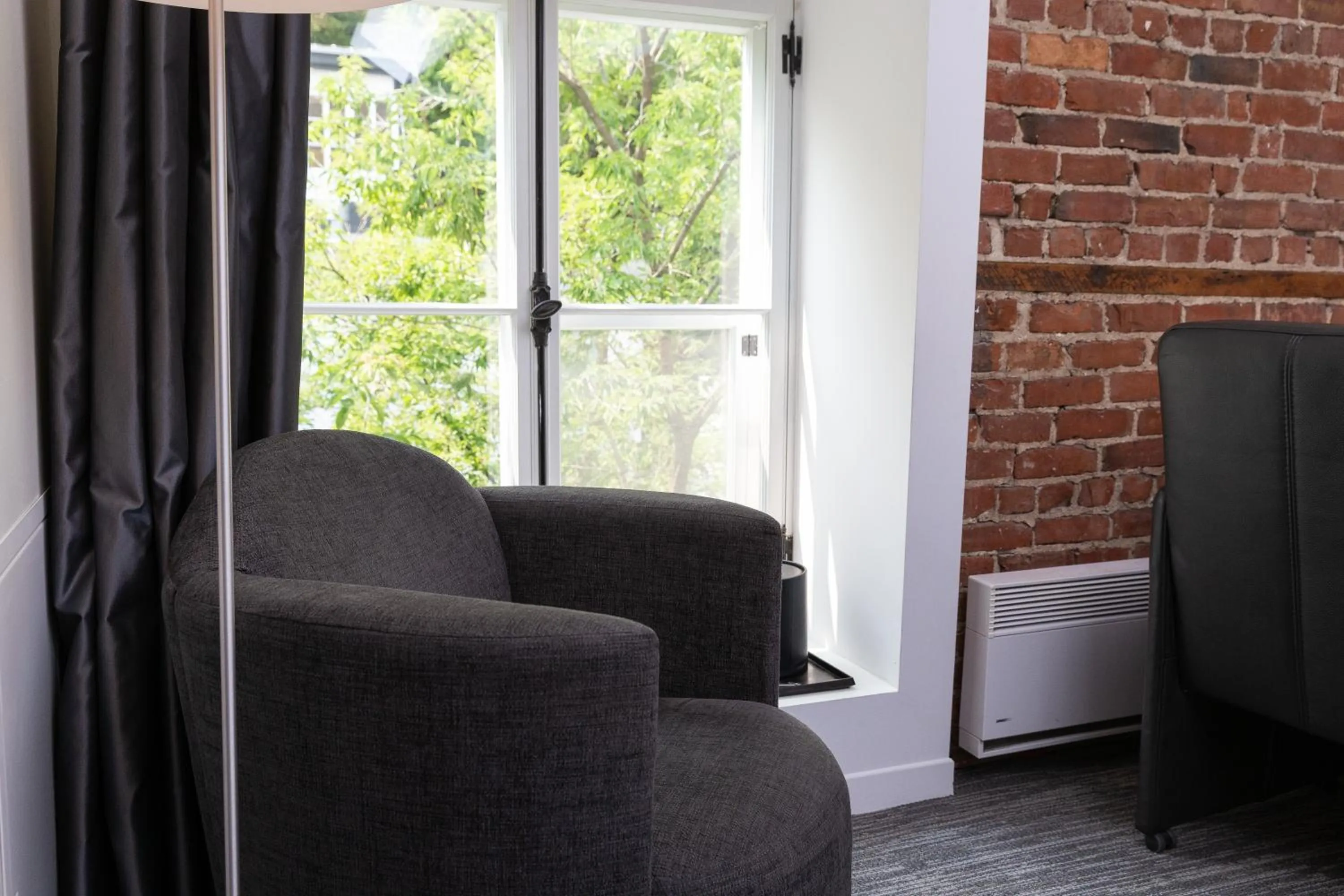 Bedroom in Hotel le Priori