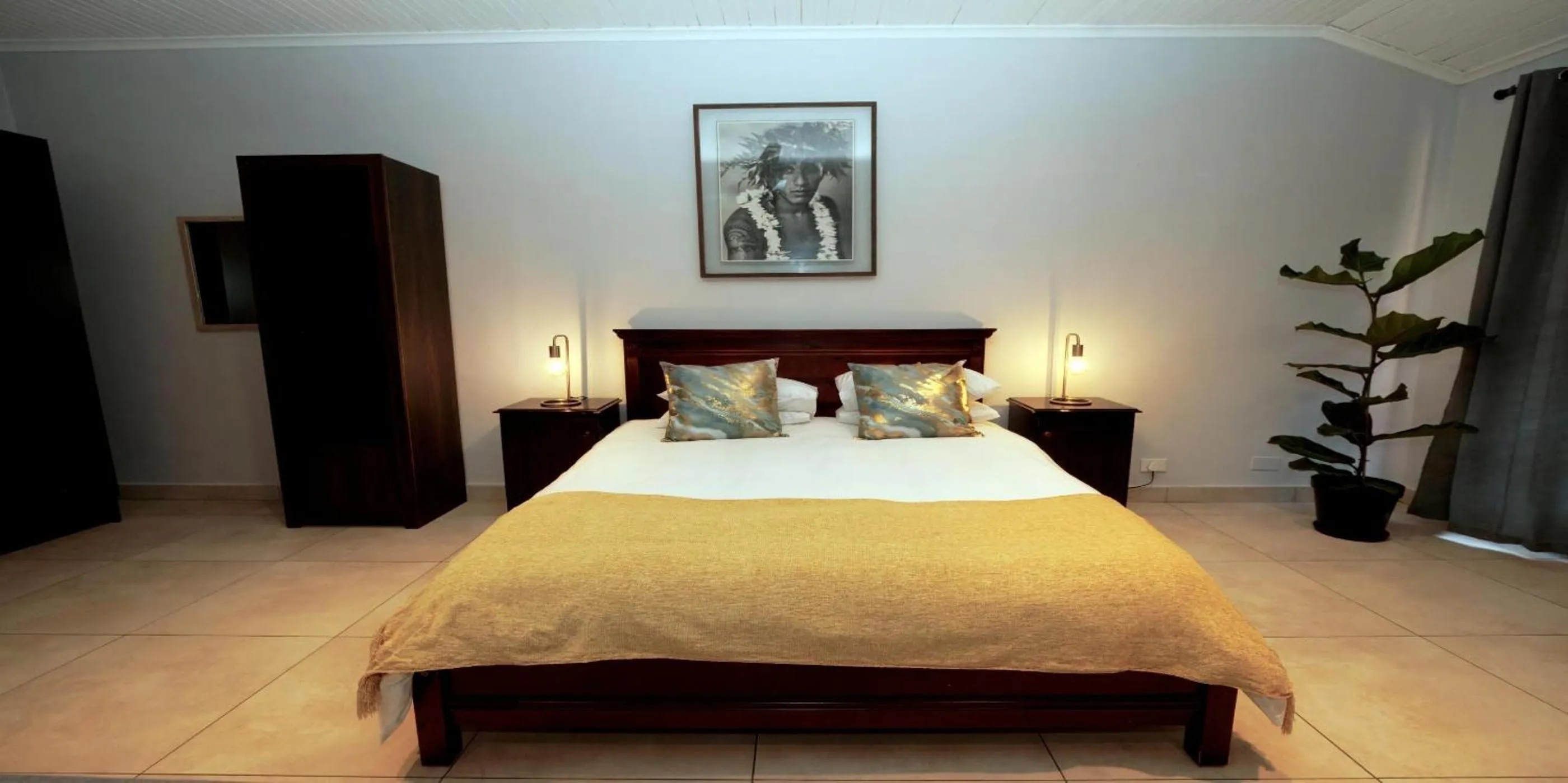 Bed in Beachwood Inn Melkbosstrand