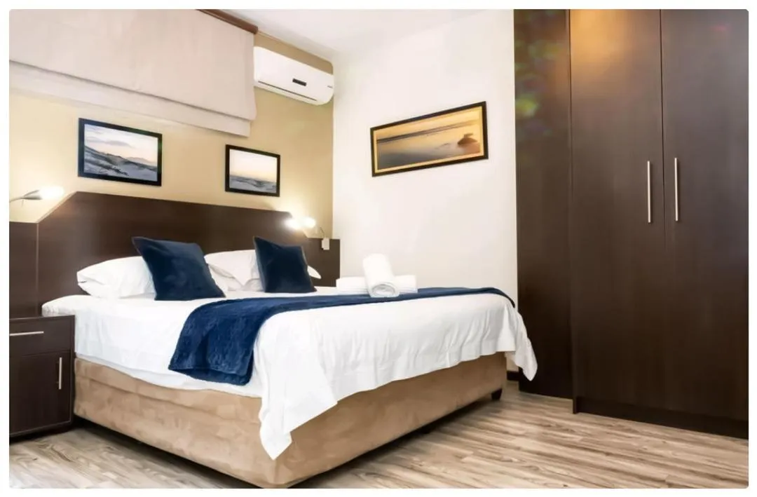 Bed in Beachwood Inn Melkbosstrand