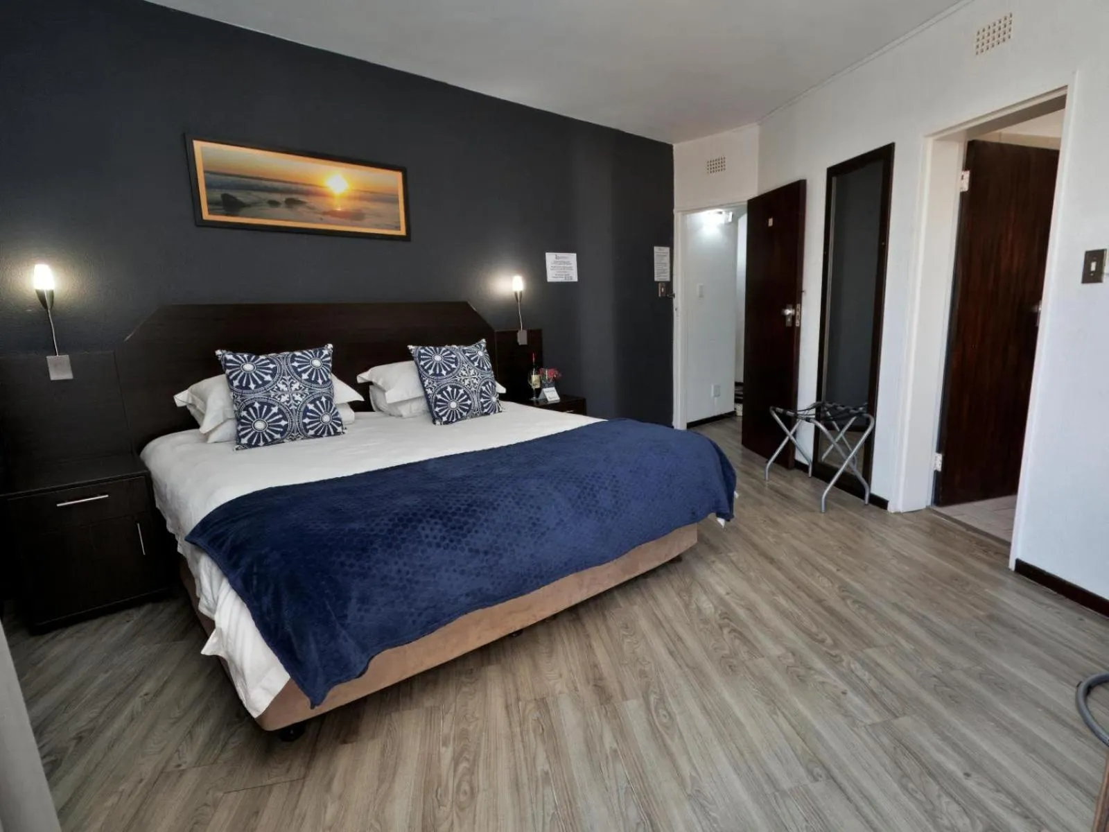 Bed in Beachwood Inn Melkbosstrand