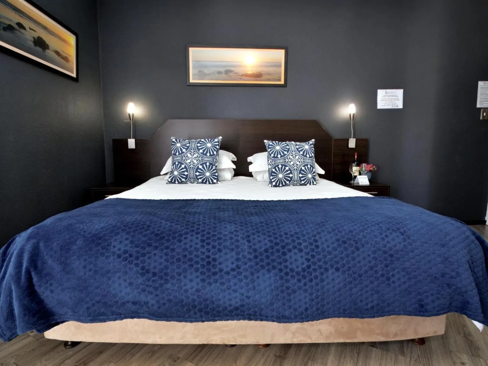 Bed in Beachwood Inn Melkbosstrand