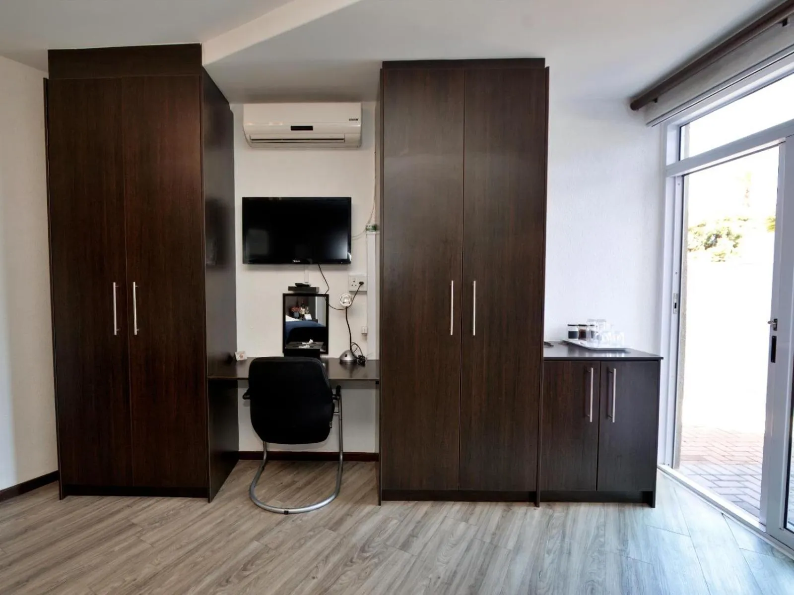 TV and multimedia in Beachwood Inn Melkbosstrand