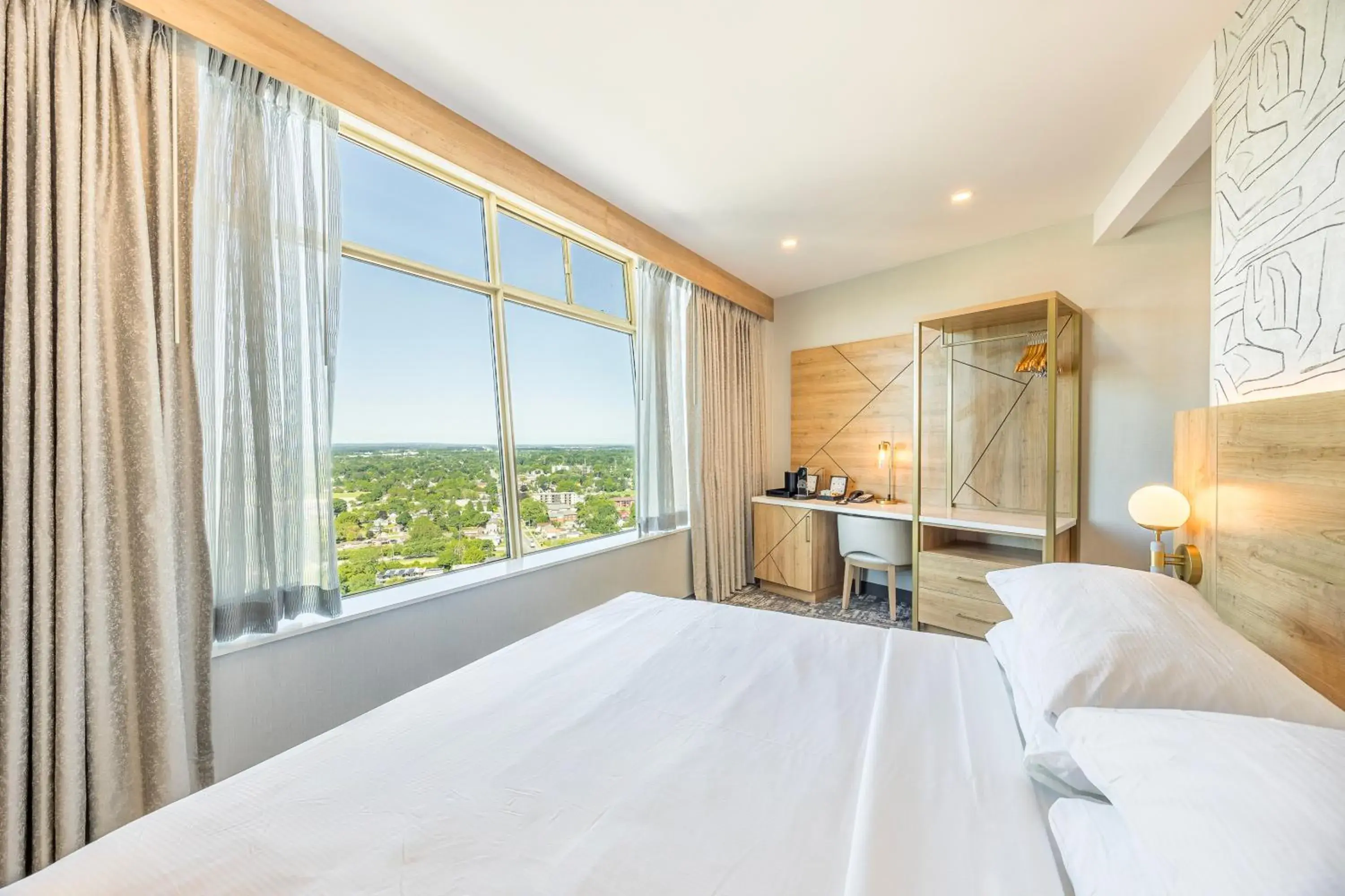 Tower King Cityview Room in Tower Hotel at Fallsview Tower King Cityview Room in Tower Hotel at Fallsview