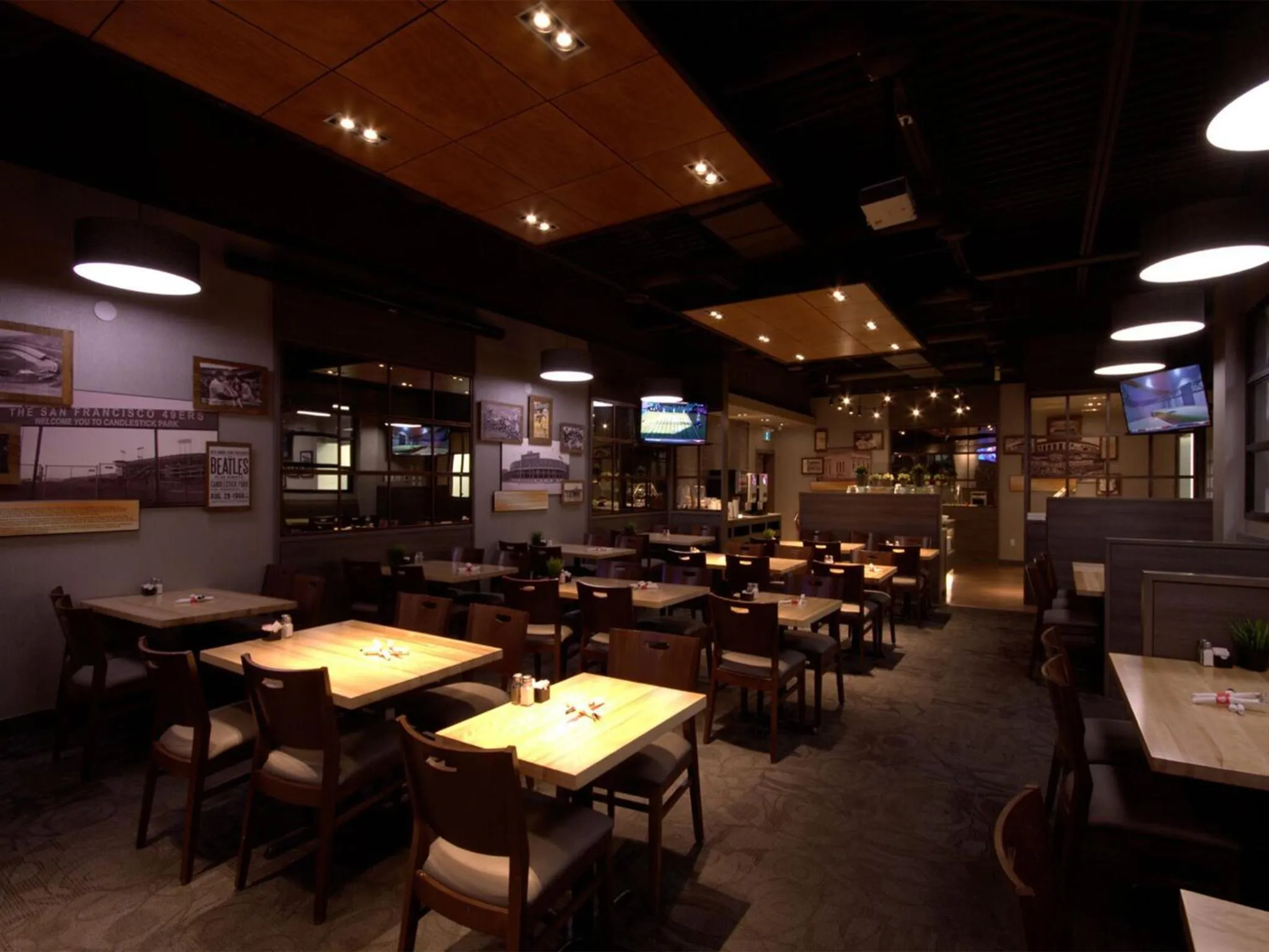 Restaurant/places to eat in Americana Waterpark Resort & Spa