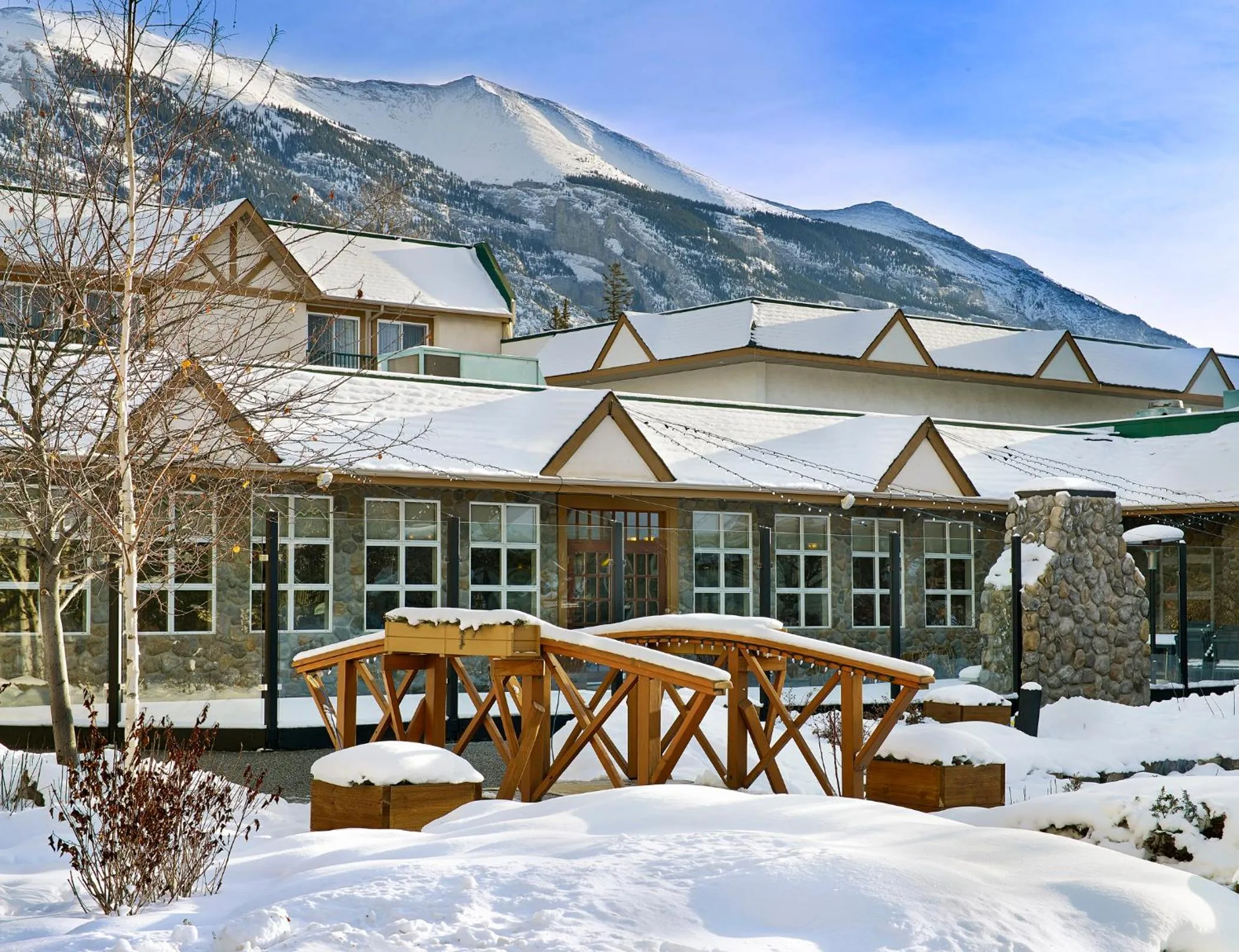 Property building in Coast Canmore Hotel & Conference Centre