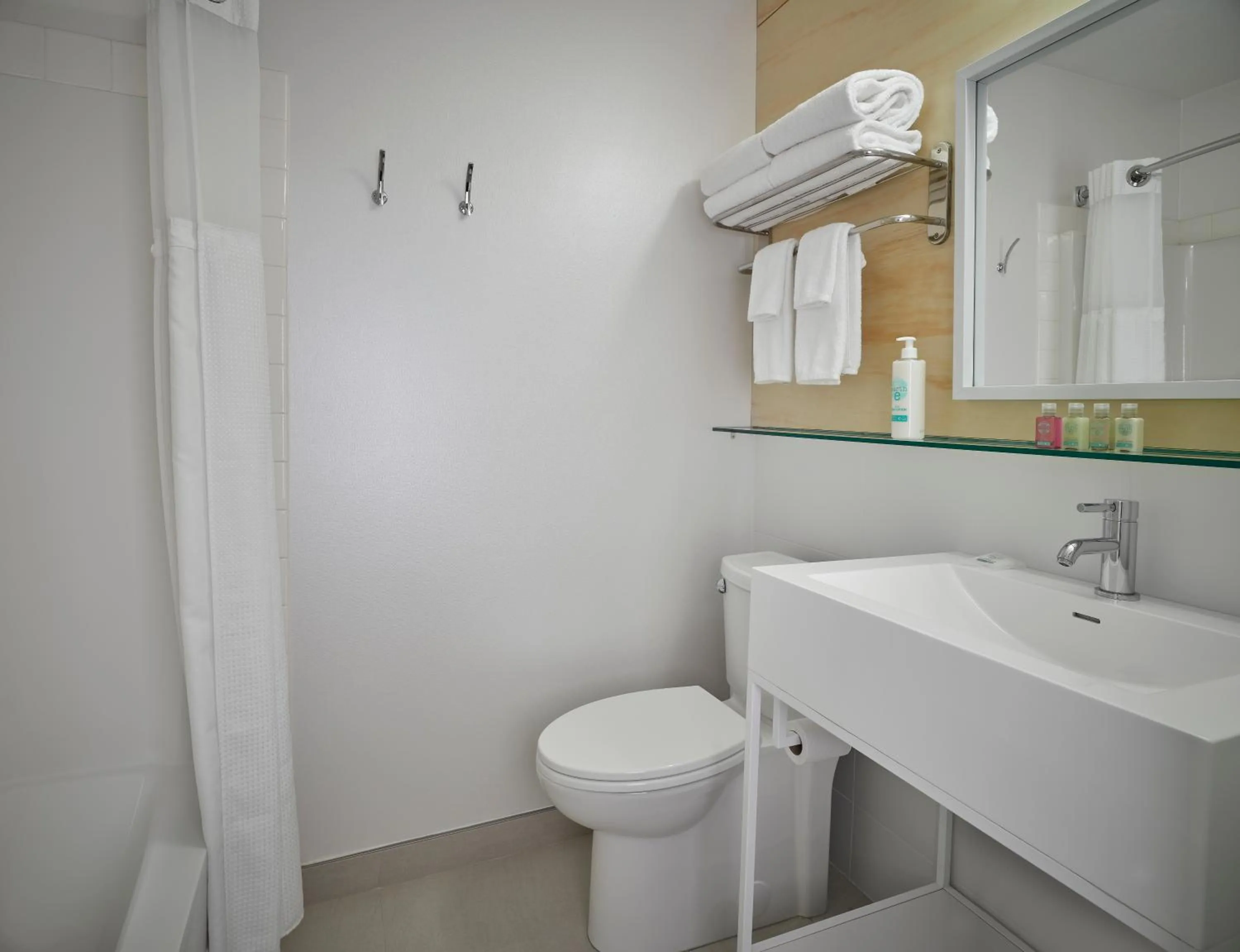 Bathroom in Coast Canmore Hotel & Conference Centre