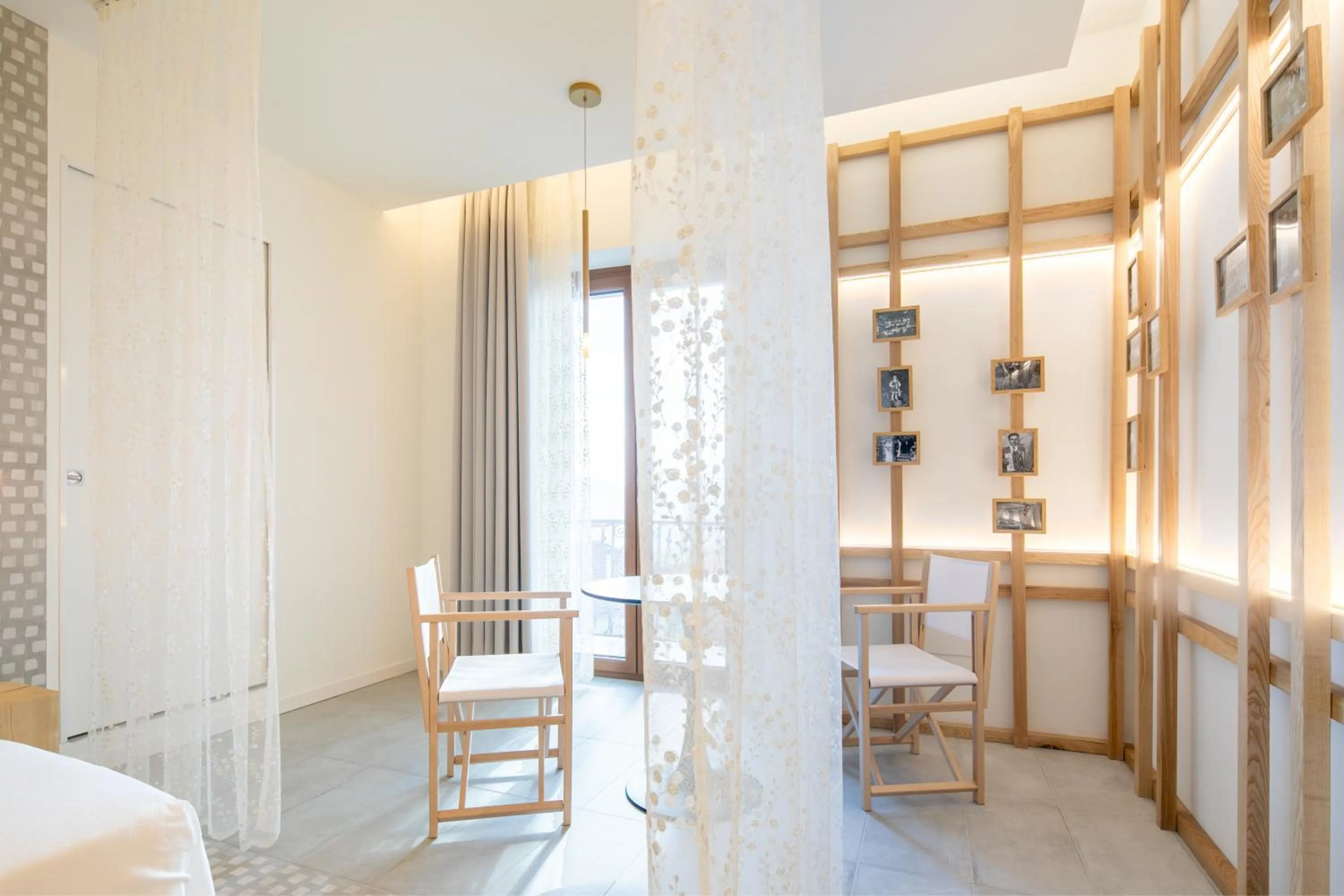 Bedroom, Bed in Terra del Sasso Suites - Design Architetto Salvatore Spataro