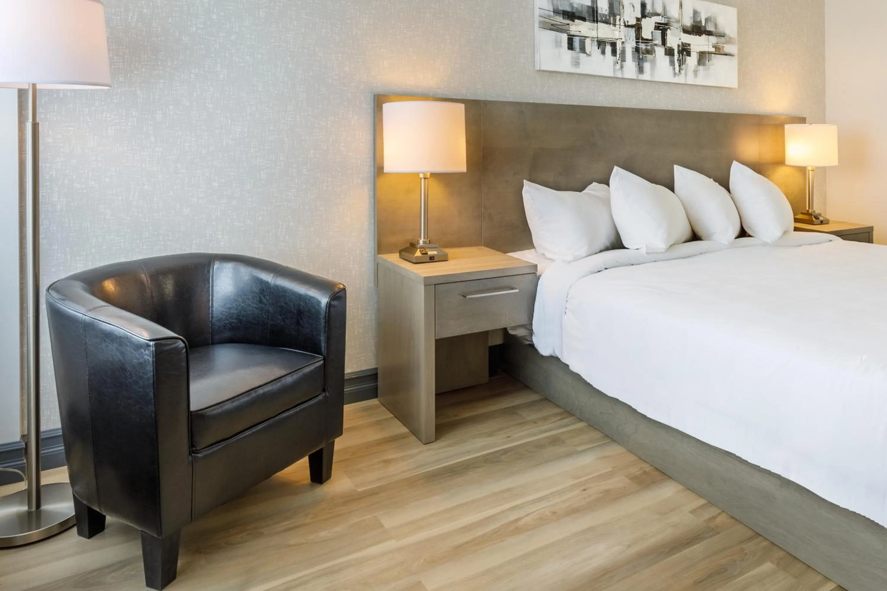 Bed in Repotel Henri IV Québec