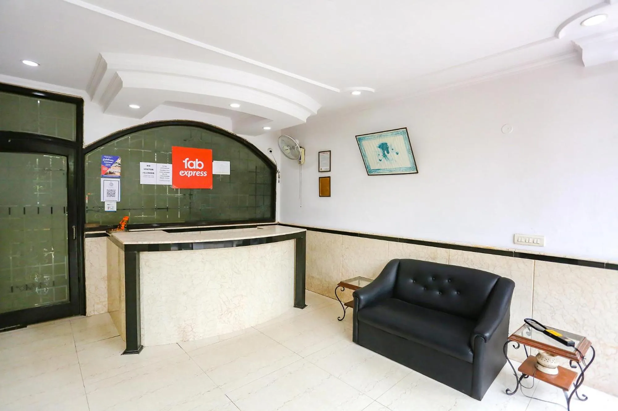 Lobby or reception in FabExpress Lloyd House