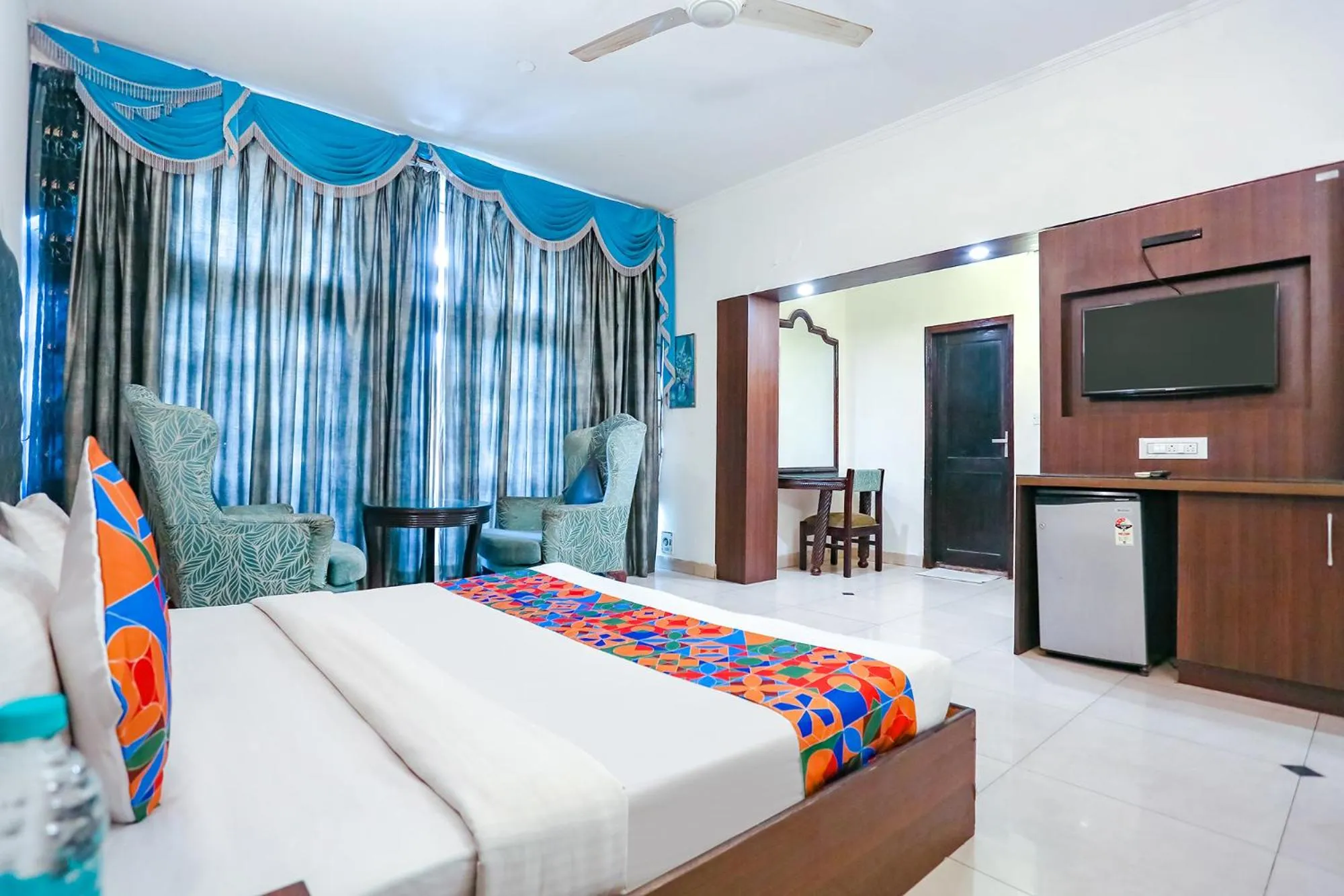 Bed in FabExpress Lloyd House