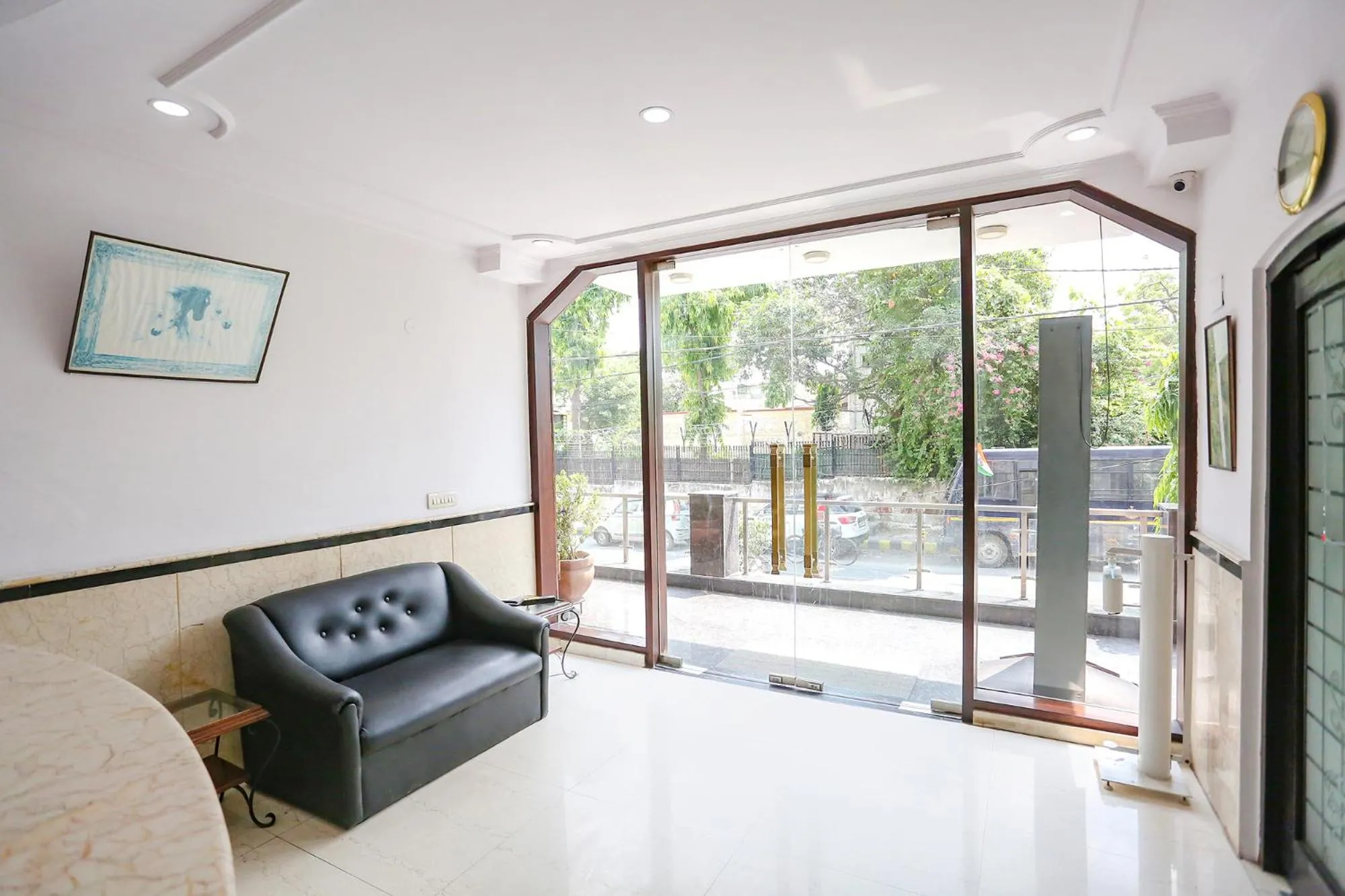 Lobby or reception in FabExpress Lloyd House