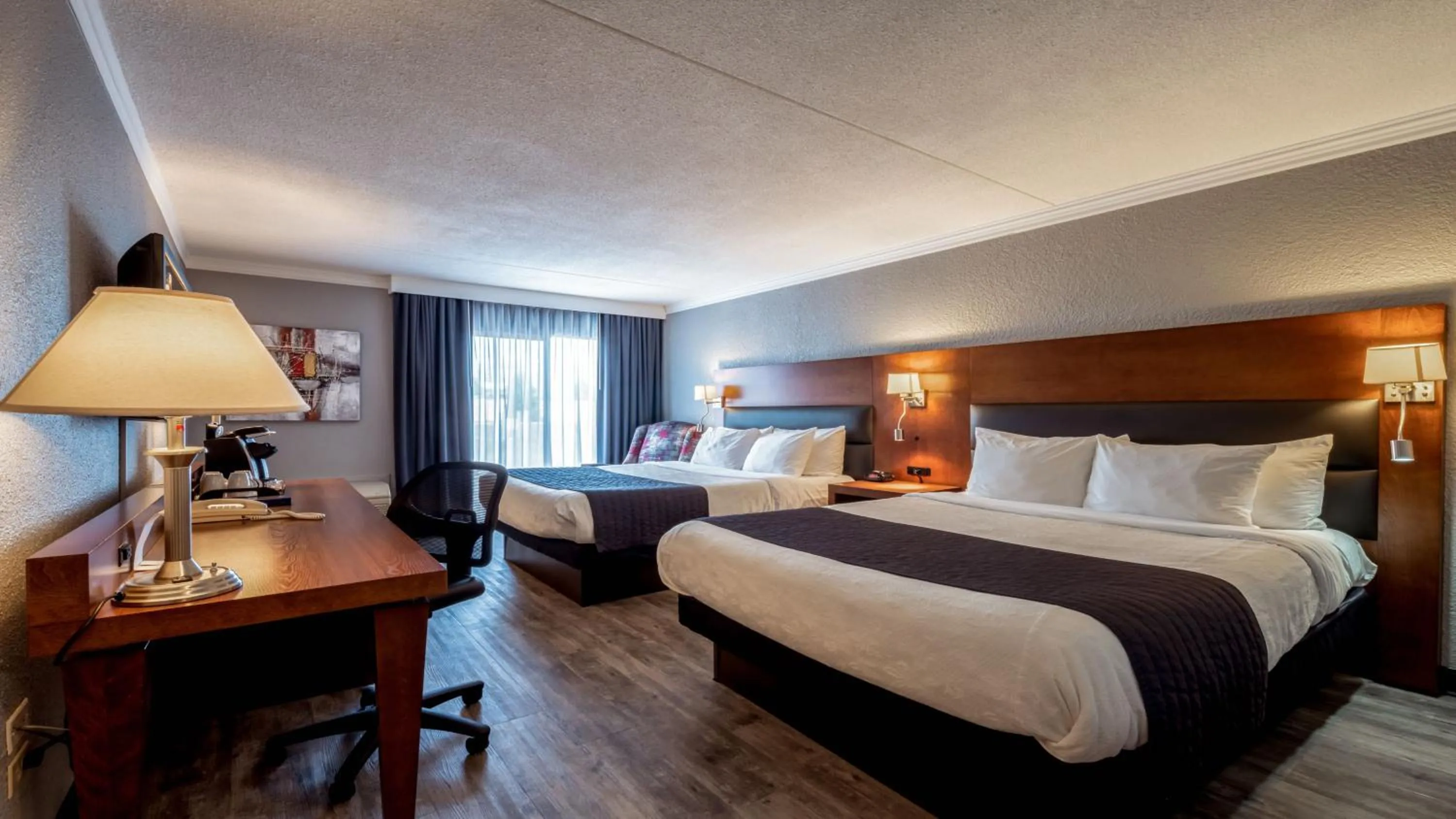 Photo of the whole room, Bed in Best Western Hotel Universel Drummondville