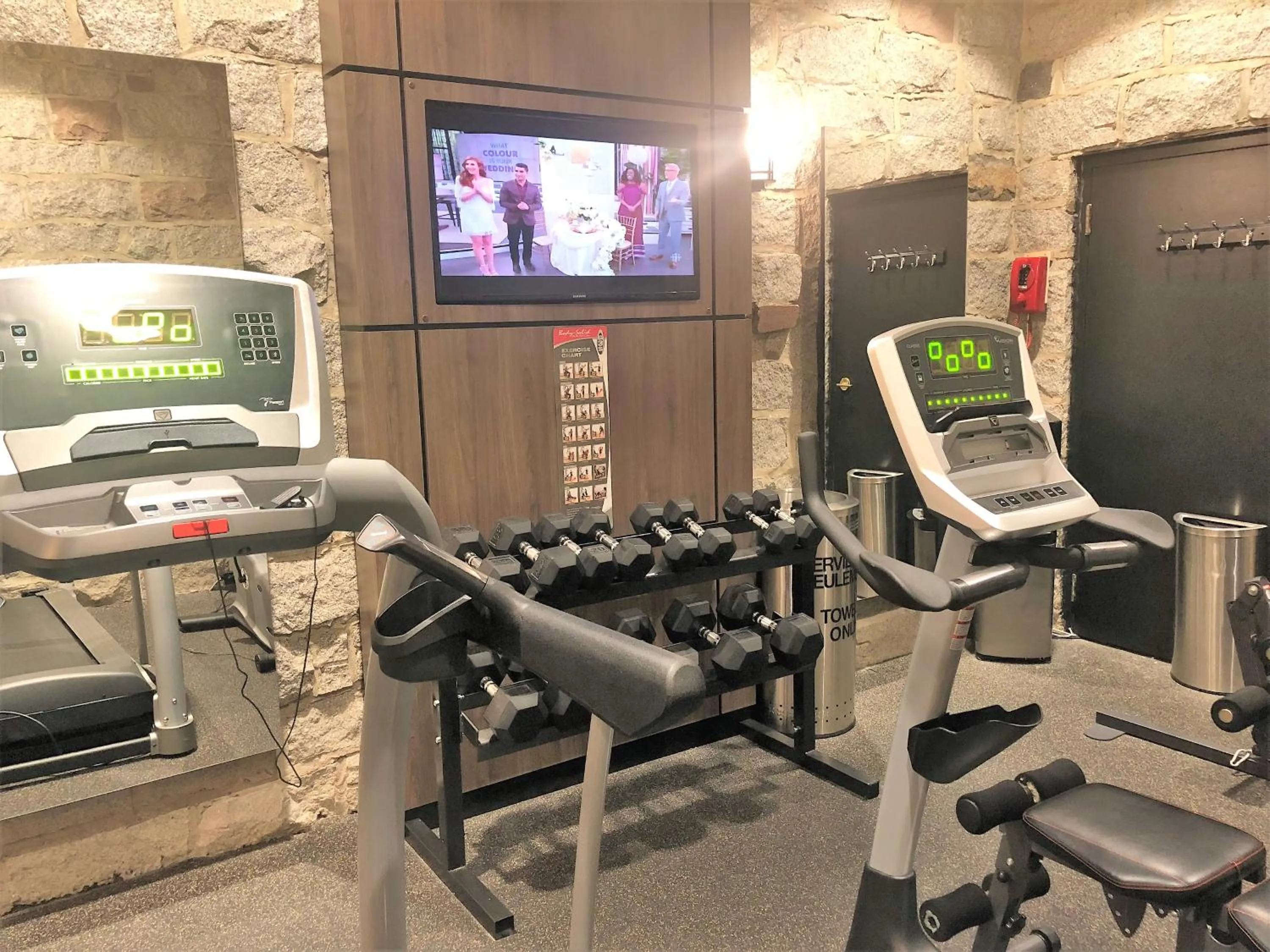Fitness centre/facilities in Best Western Hotel Universel Drummondville