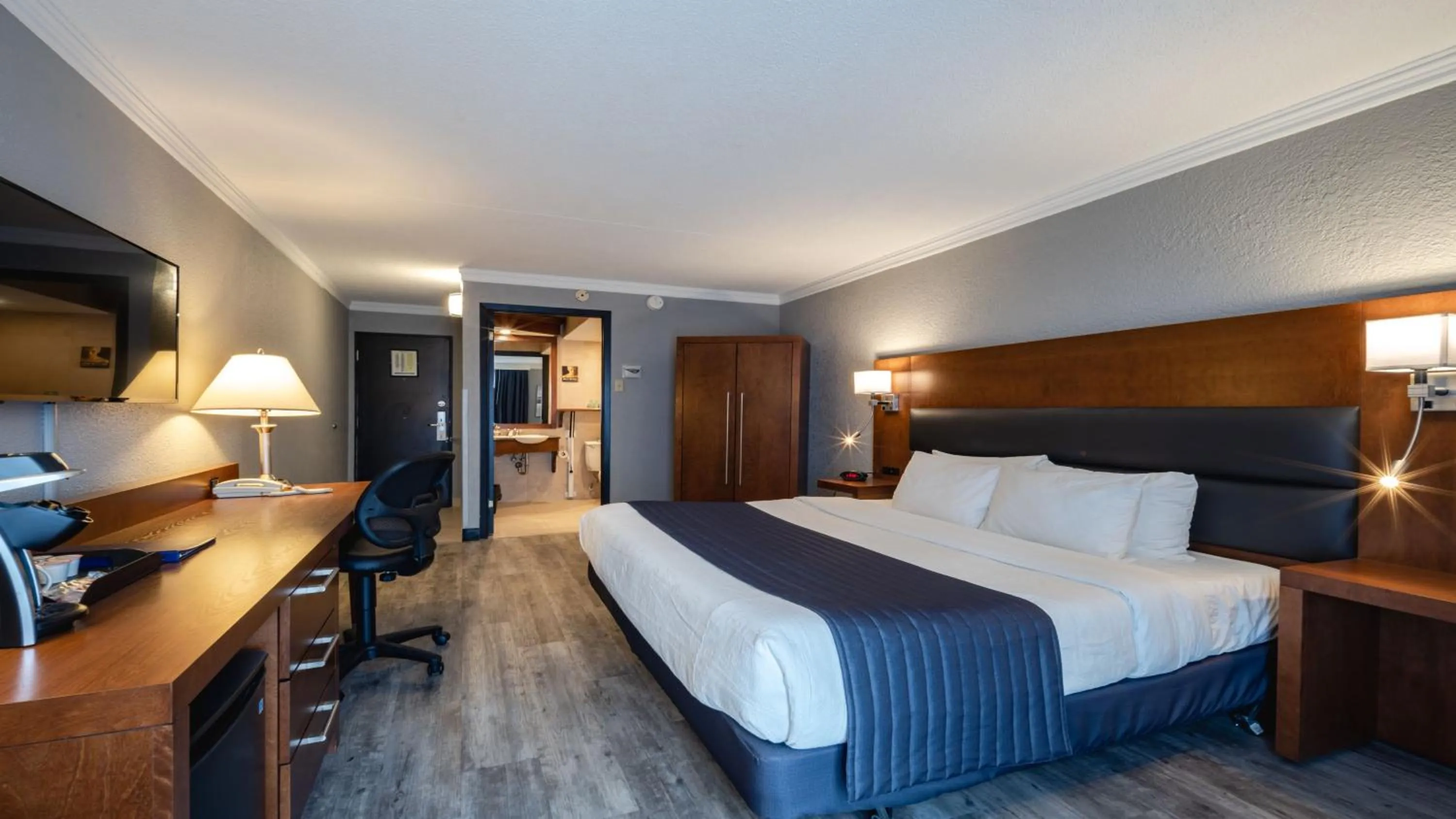 Bed in Best Western Hotel Universel Drummondville