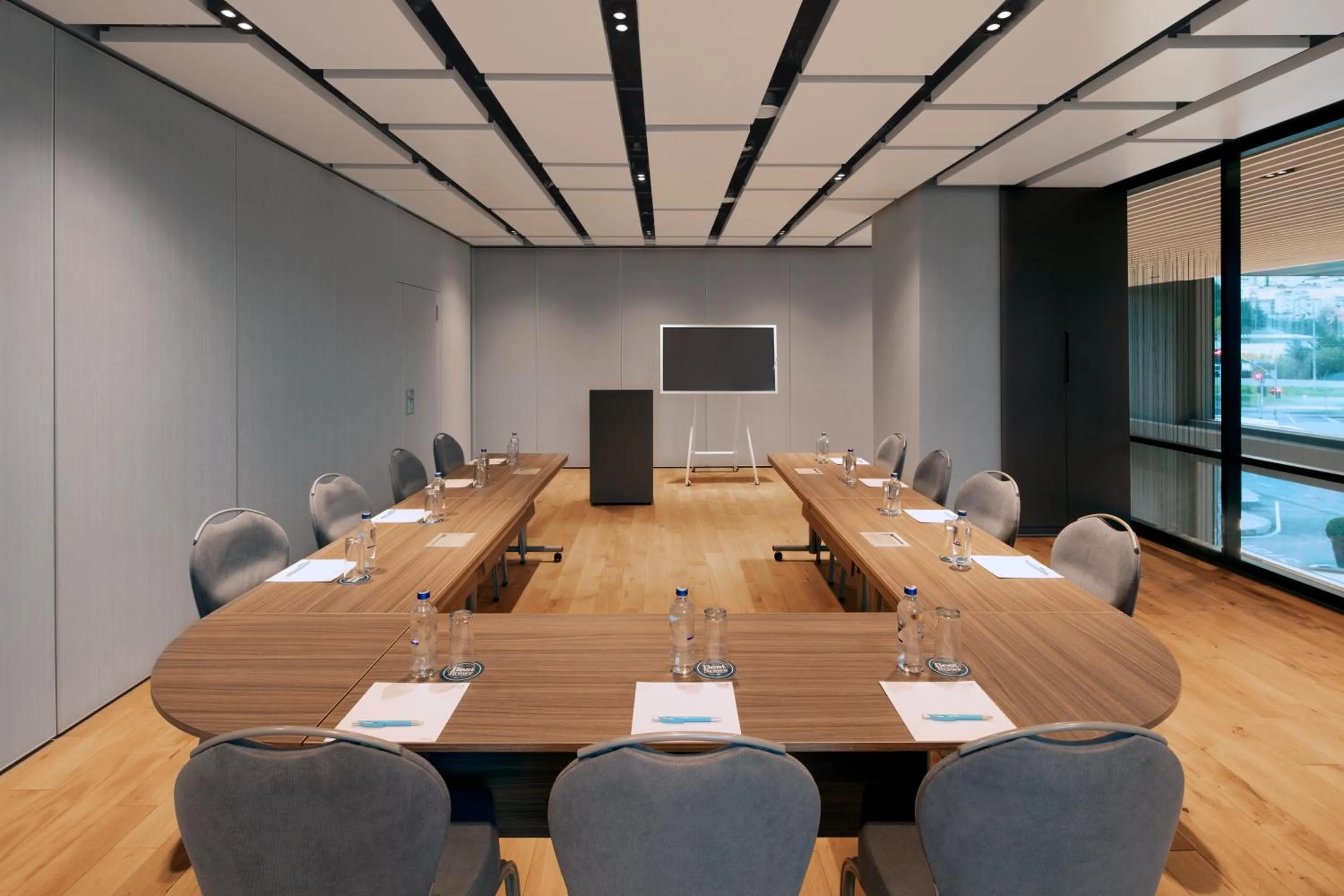 Meeting/conference room in Four Points by Sheraton Istanbul Kagithane