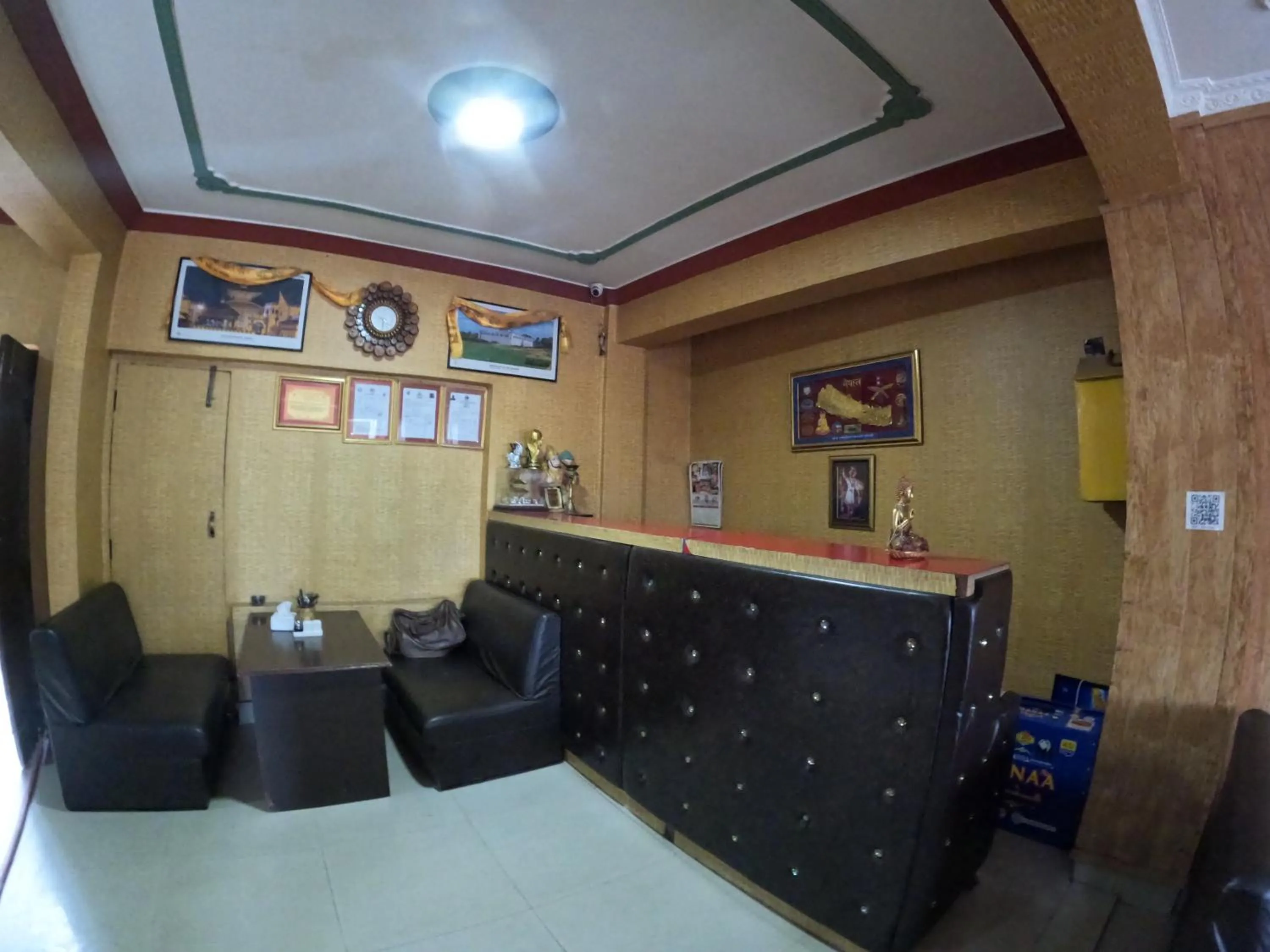 Seating area in Hotel Om