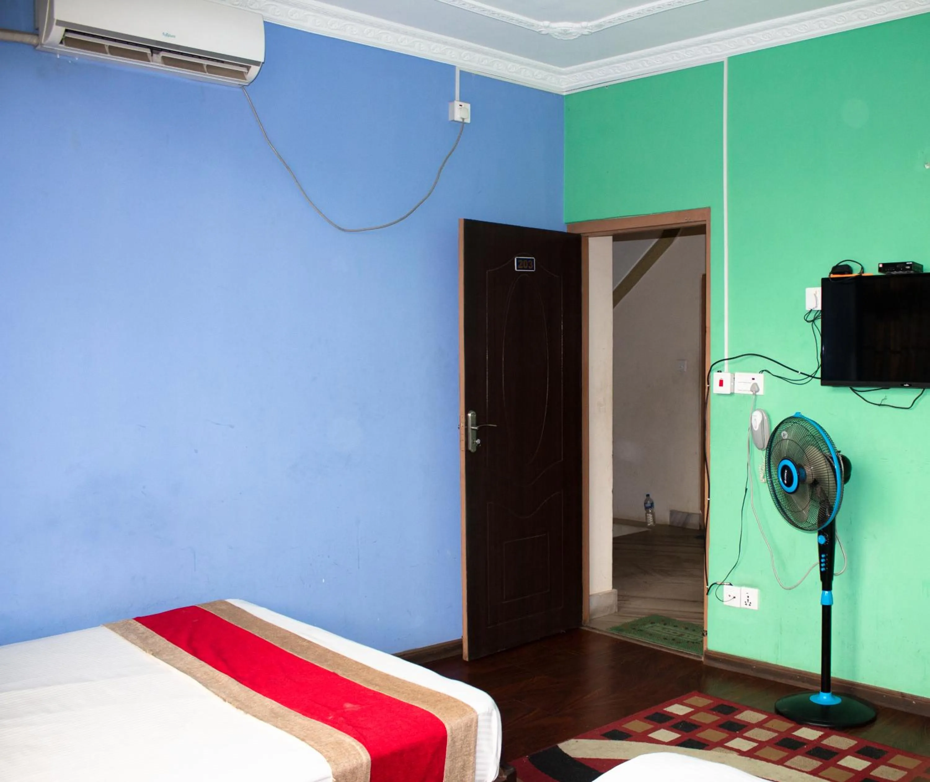 Bedroom, Bed in Hotel Om