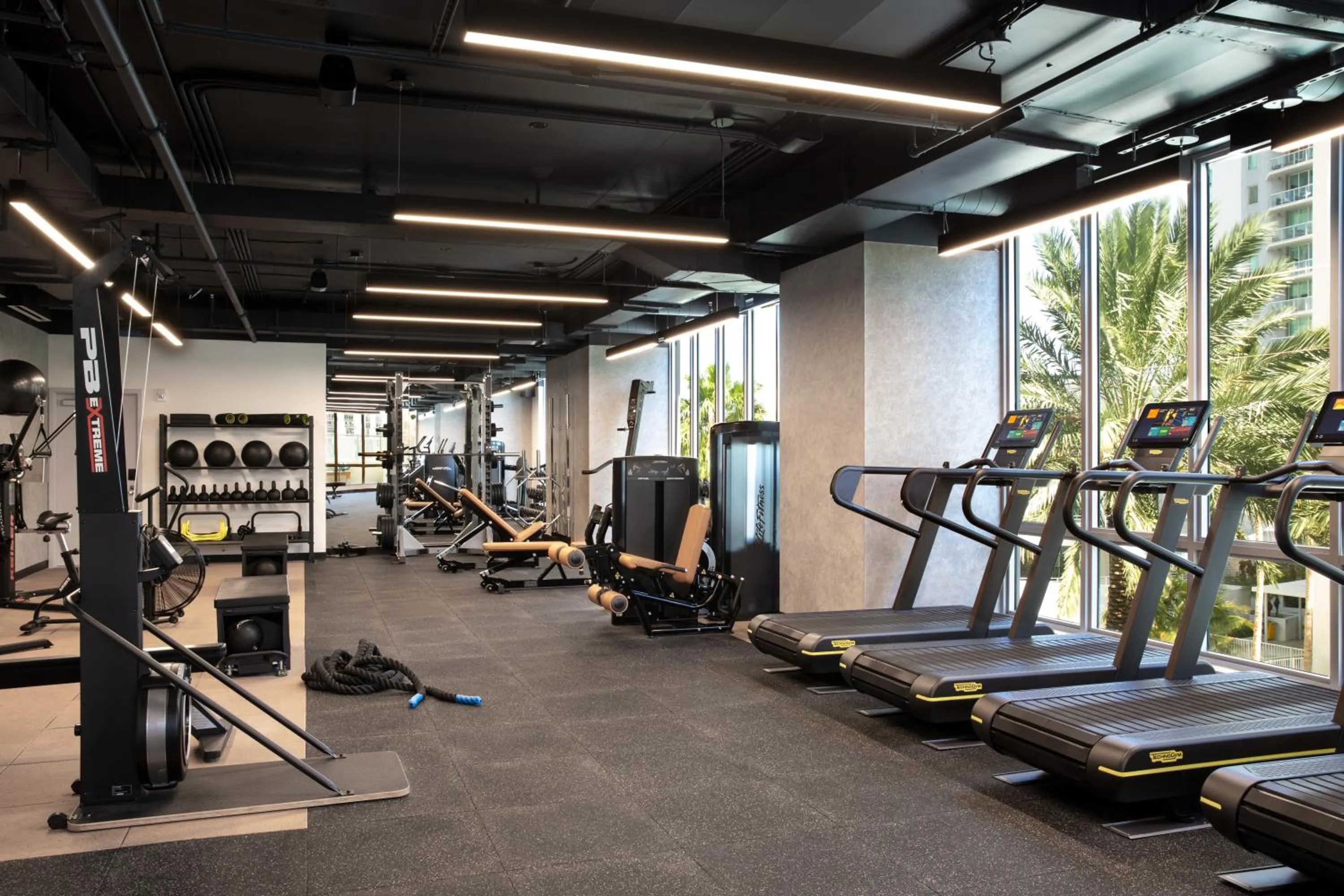 Fitness centre/facilities in YOTEL Miami